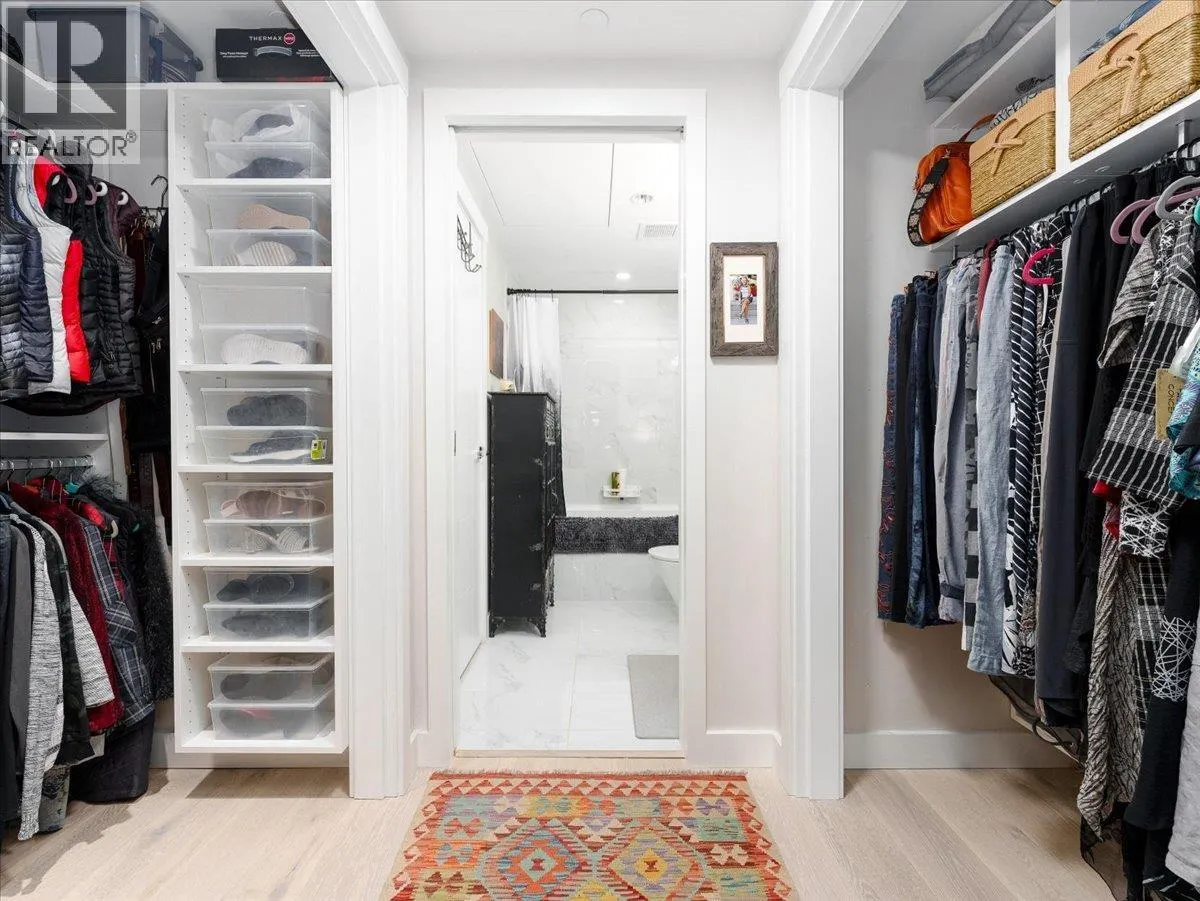101 2738 LIBRARY LANE