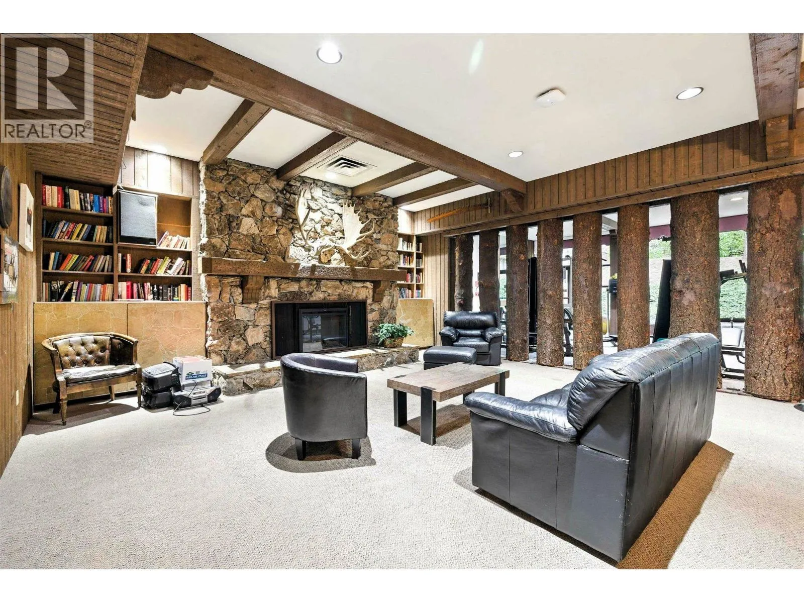1605 3737 BARTLETT COURT