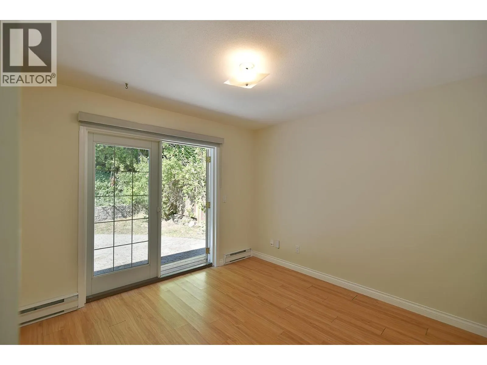 808 BAYVIEW HEIGHTS ROAD