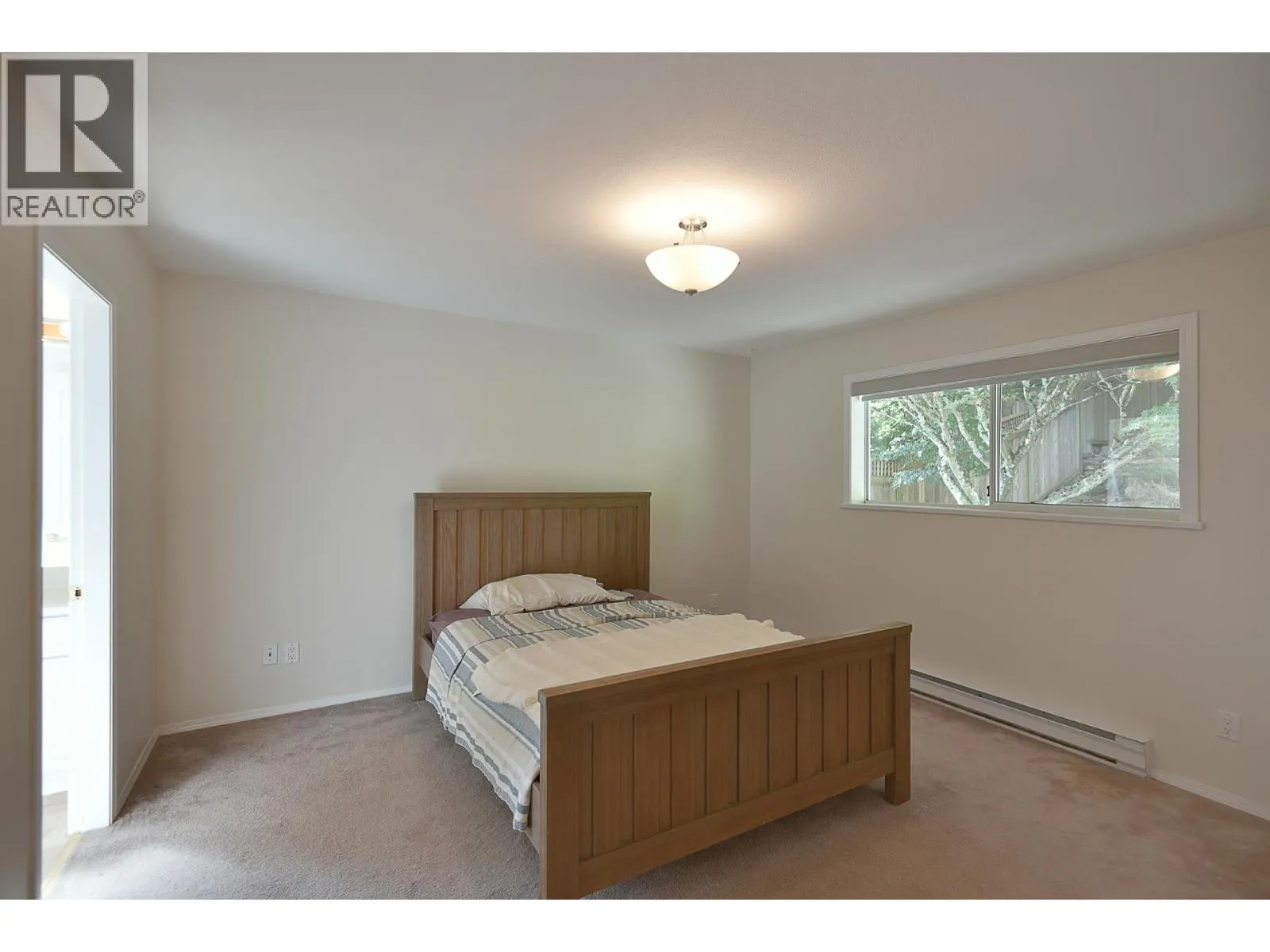 808 BAYVIEW HEIGHTS ROAD