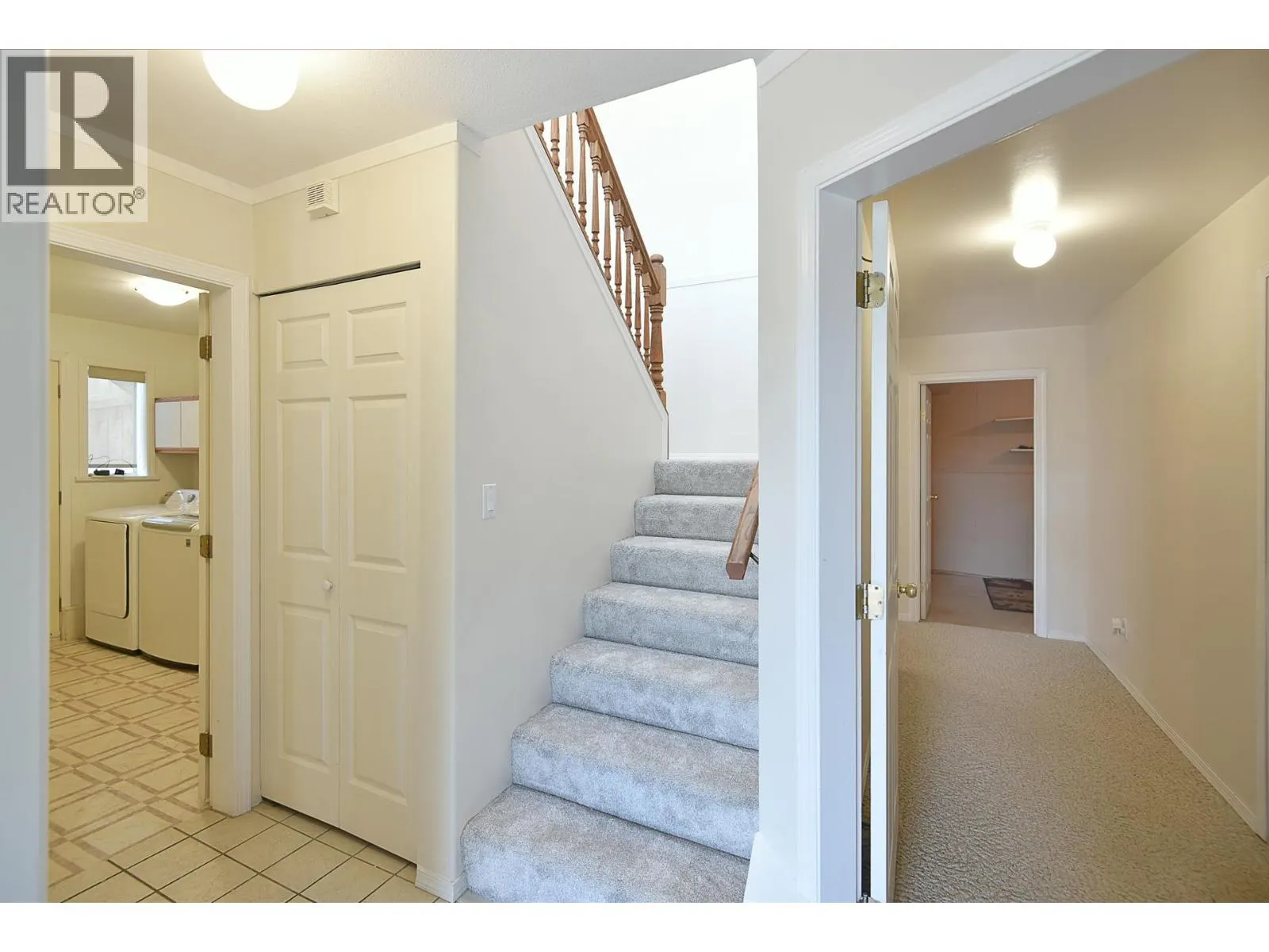 808 BAYVIEW HEIGHTS ROAD