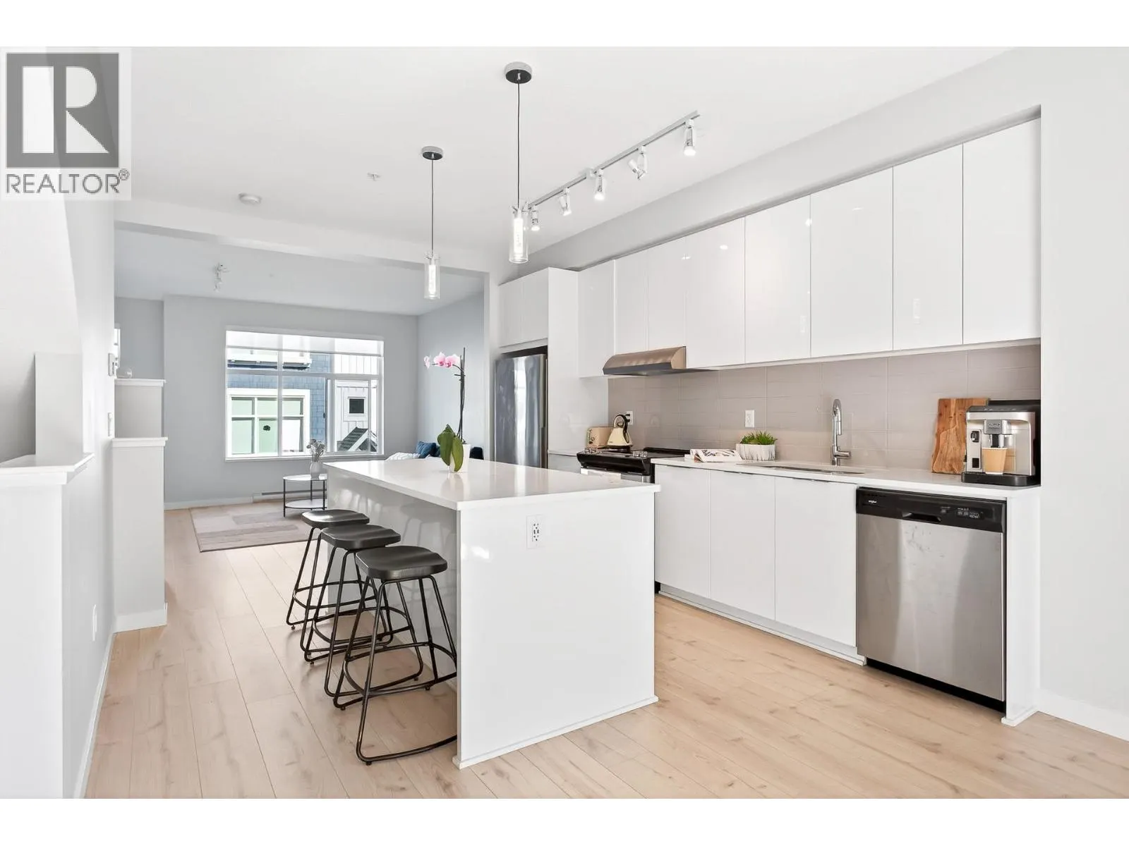 1070 11280 PAZARENA PLACE