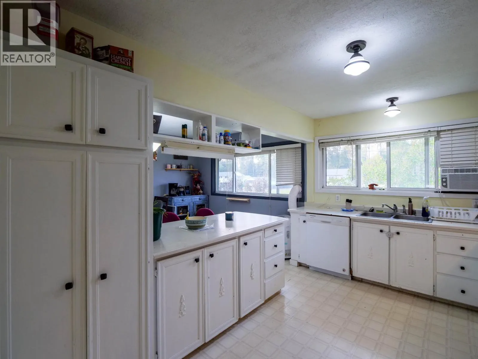 1961 LOMBARDIE DRIVE