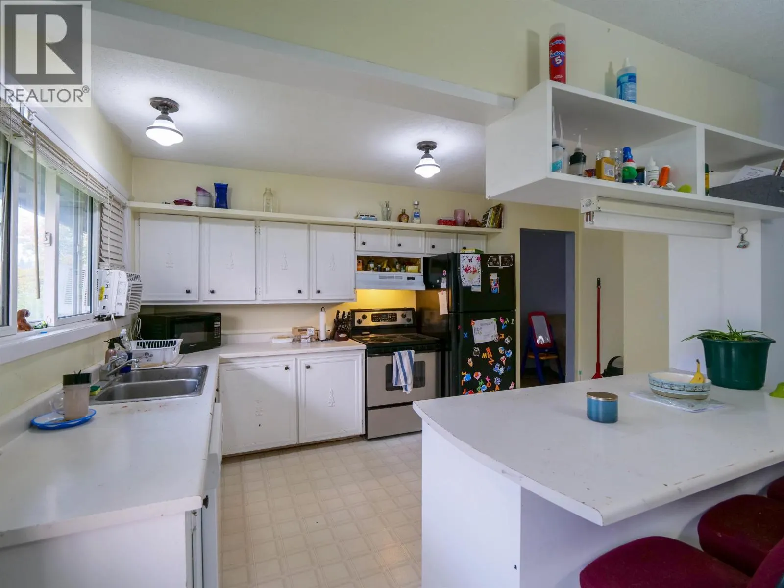 1961 LOMBARDIE DRIVE