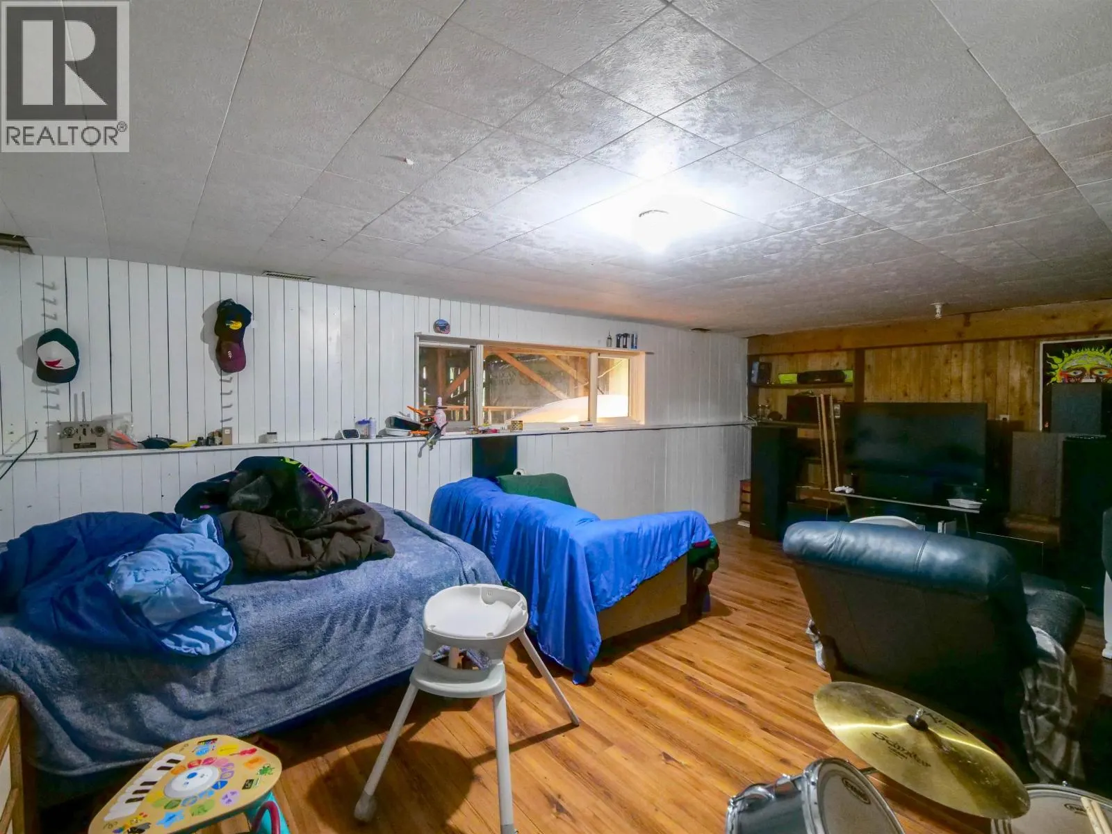 1961 LOMBARDIE DRIVE