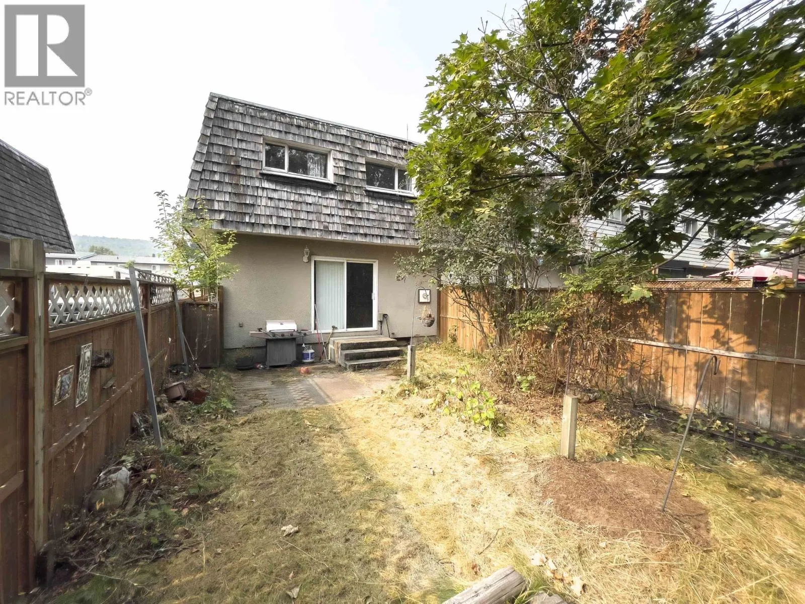544 BEECH CRESCENT