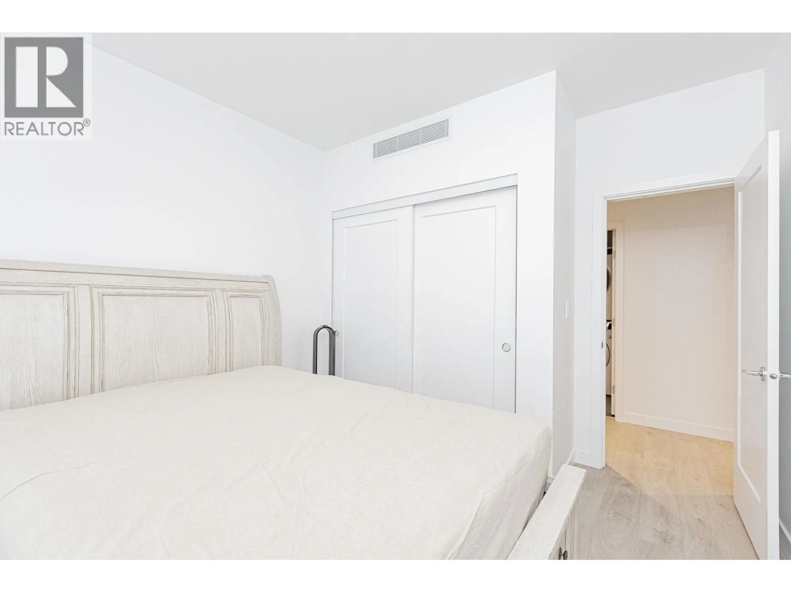 10xx 2288 ALPHA AVENUE