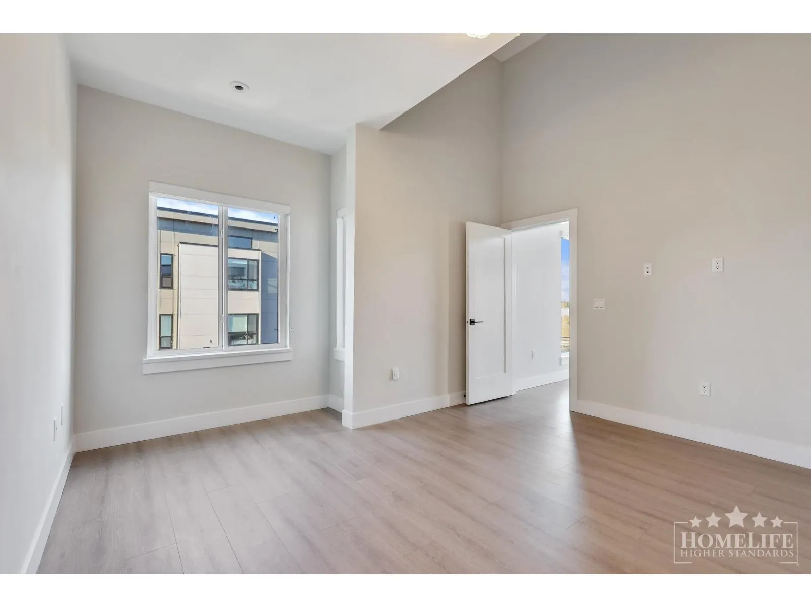 303 14858 60 AVENUE