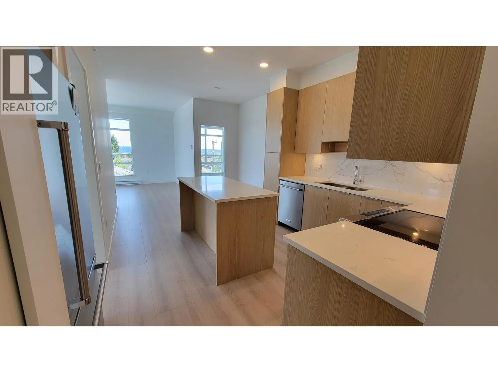409 7799 17TH STREET