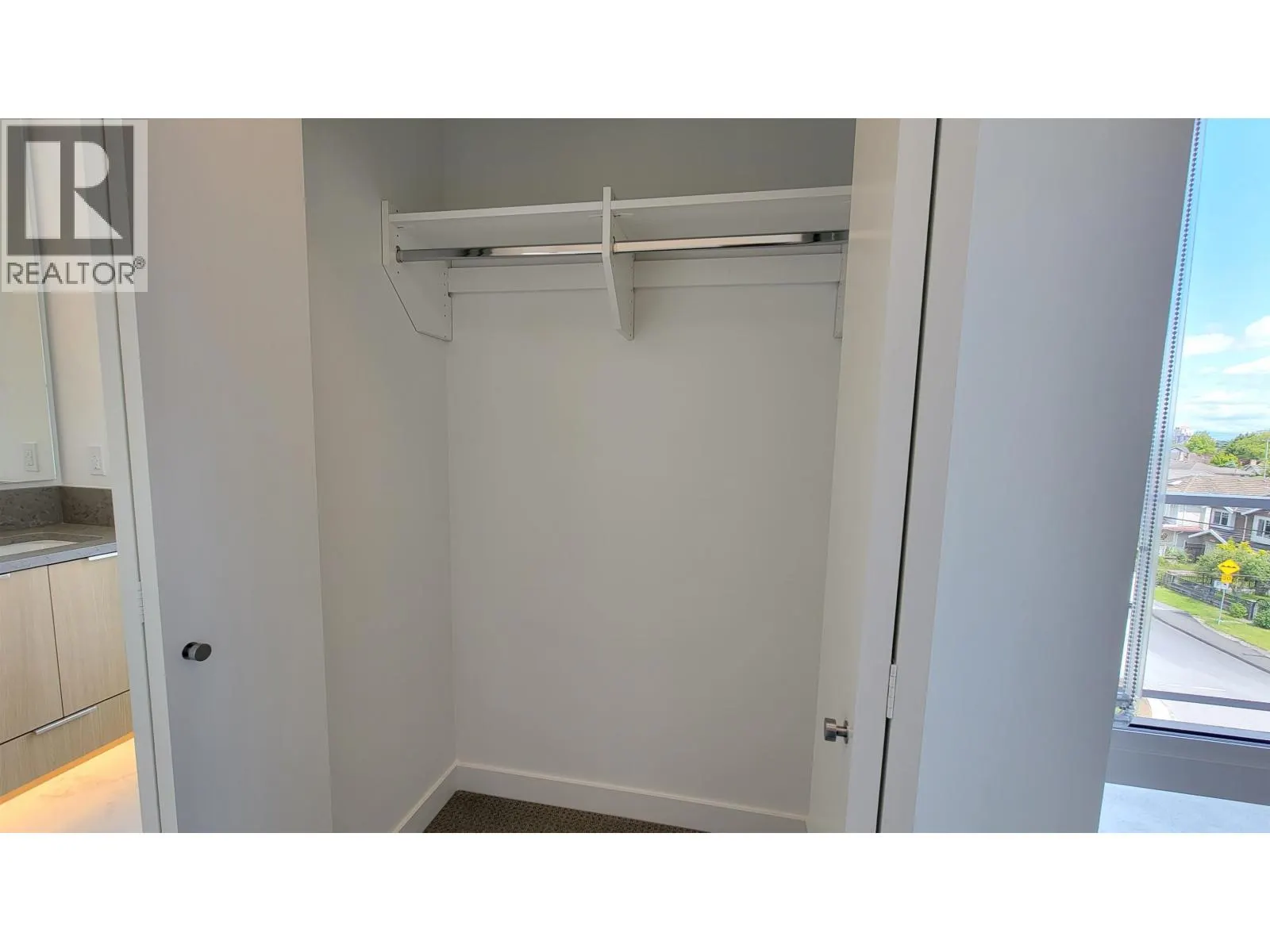 409 7799 17TH STREET