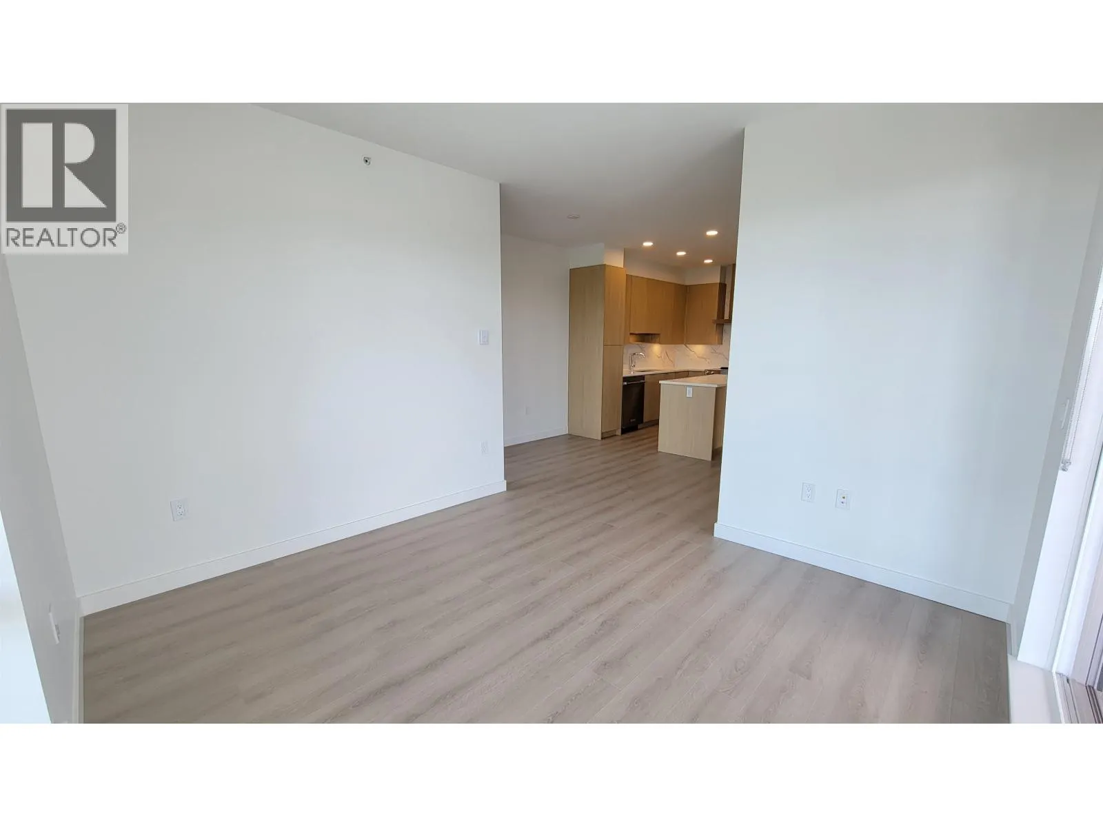 409 7799 17TH STREET