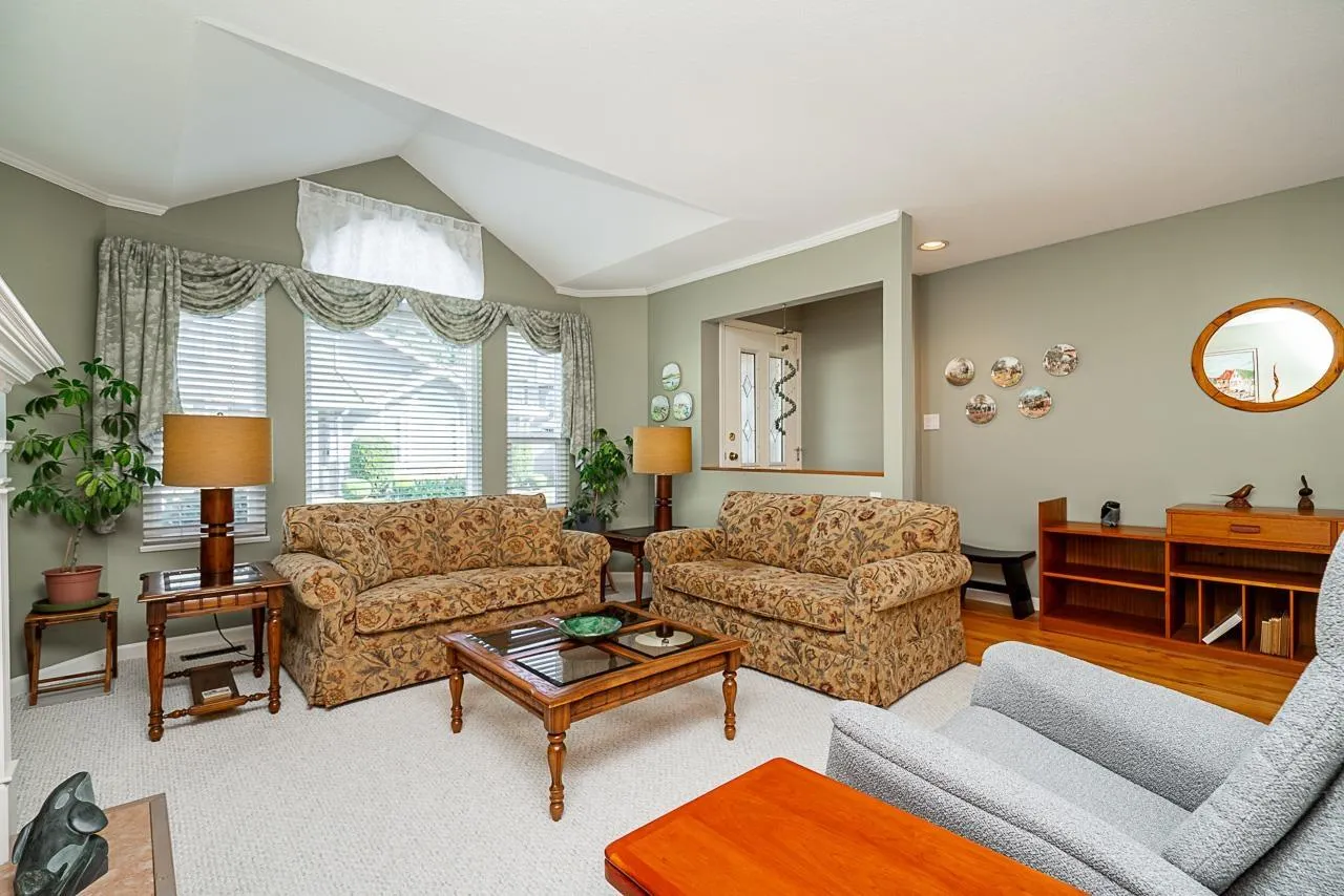 104 6109 BOUNDARY DRIVE WEST DRIVE