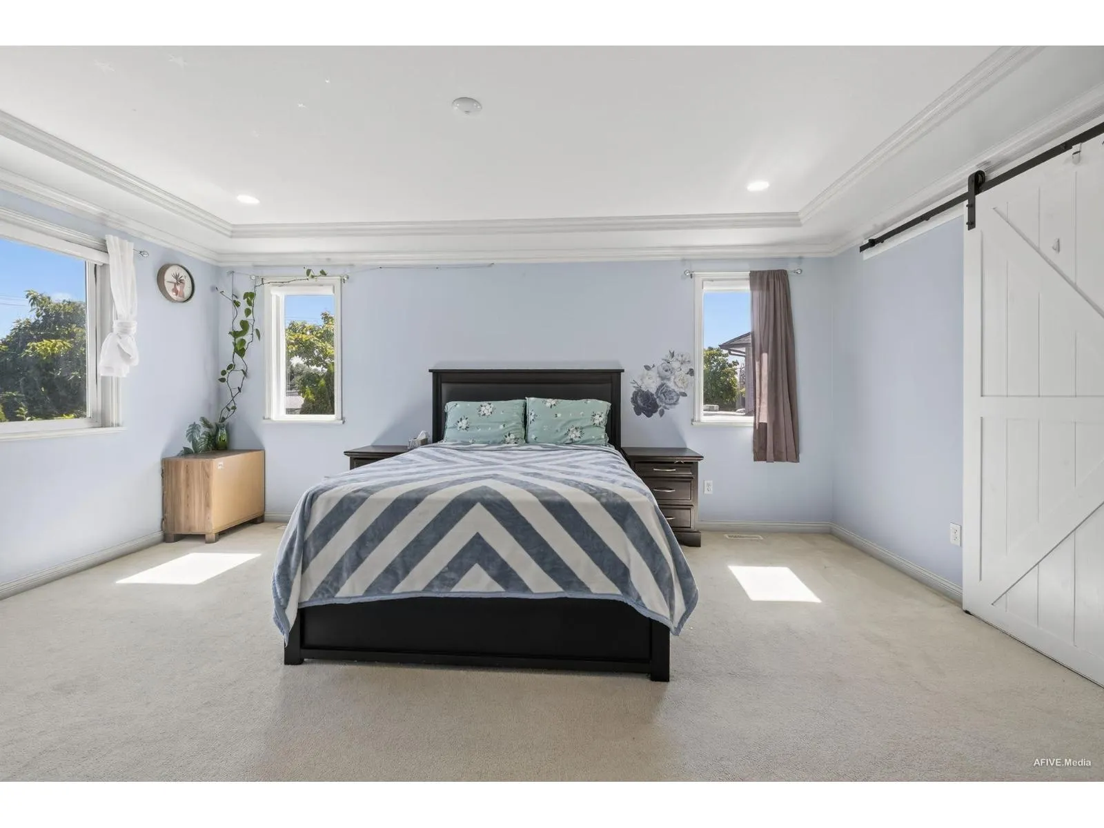 2898 BUFFER CRESCENT