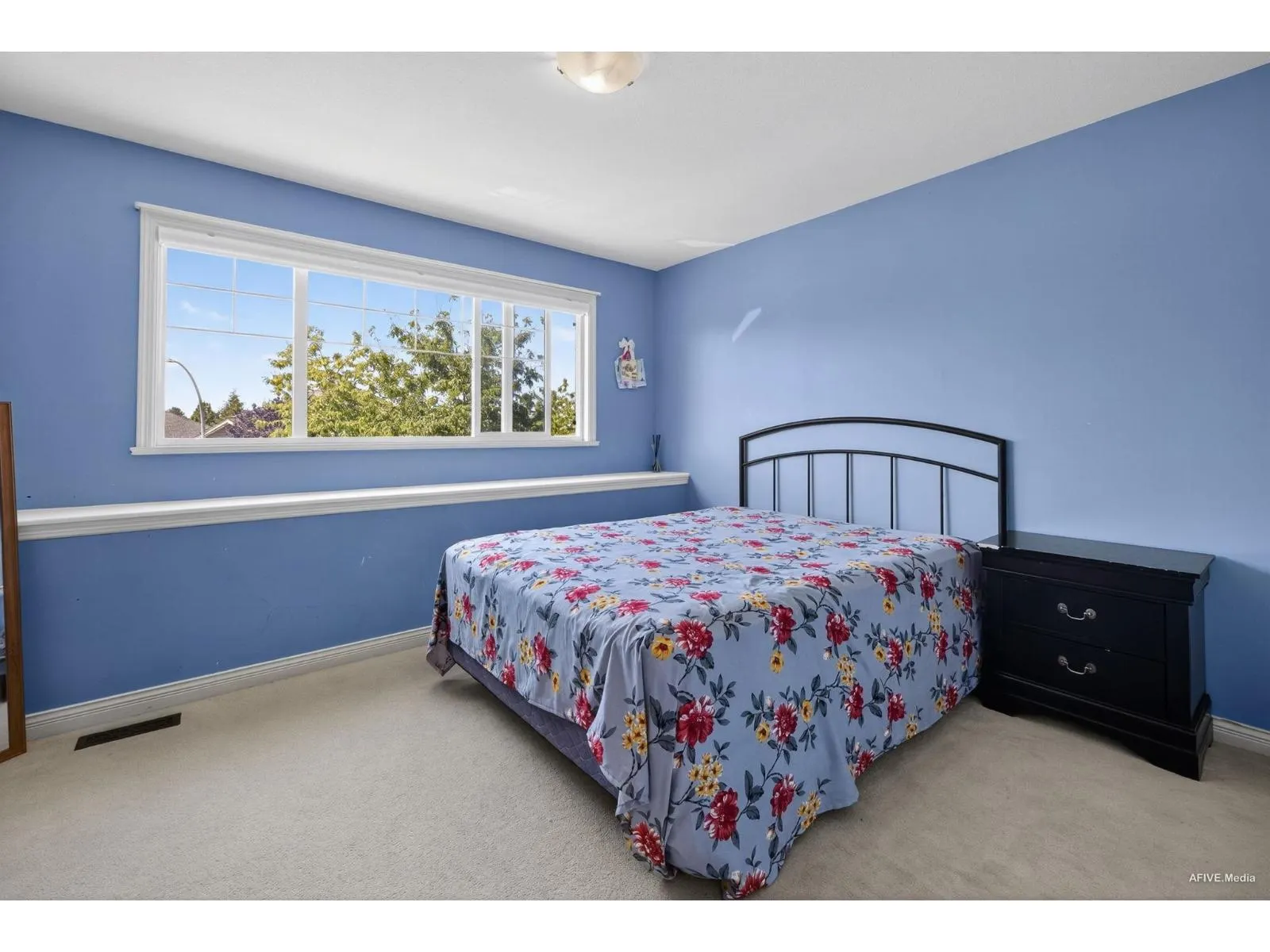 2898 BUFFER CRESCENT