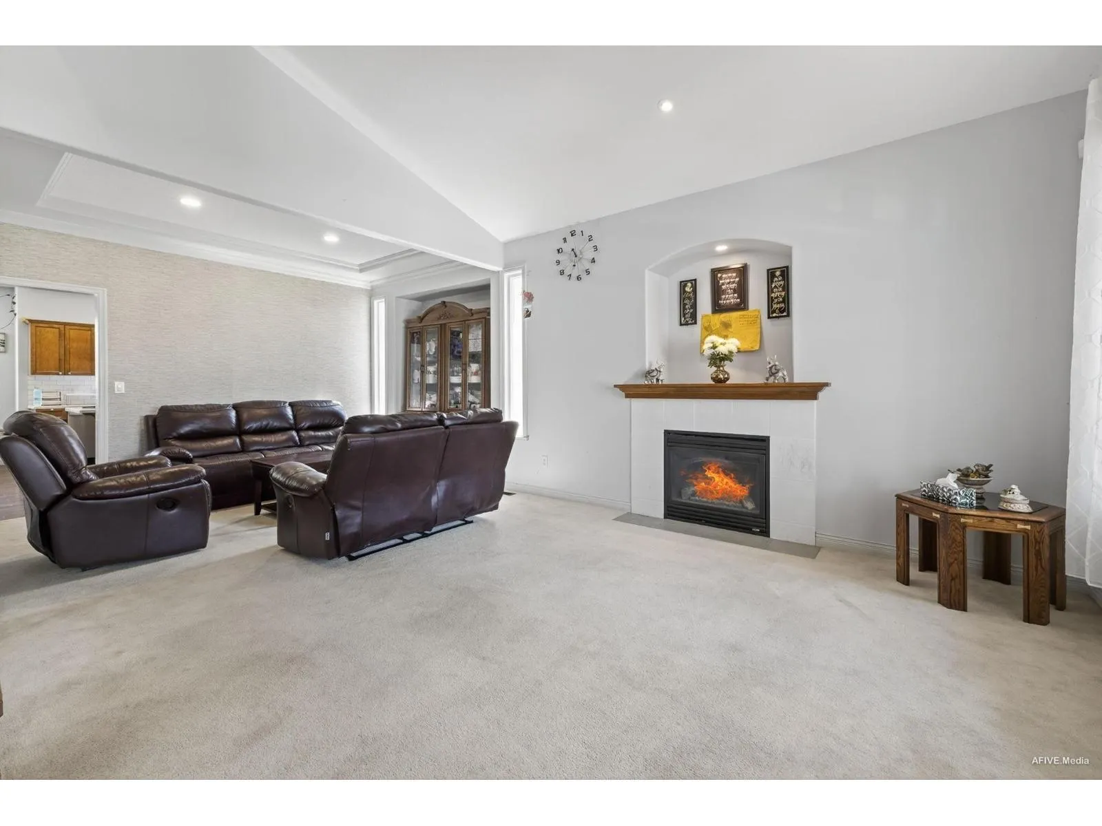 2898 BUFFER CRESCENT