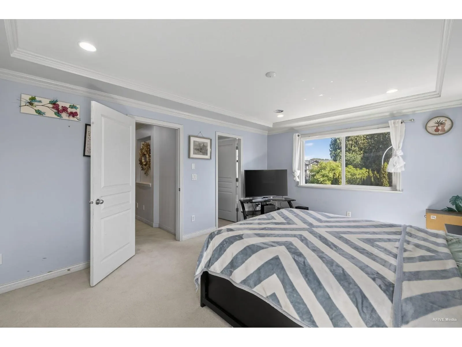 2898 BUFFER CRESCENT
