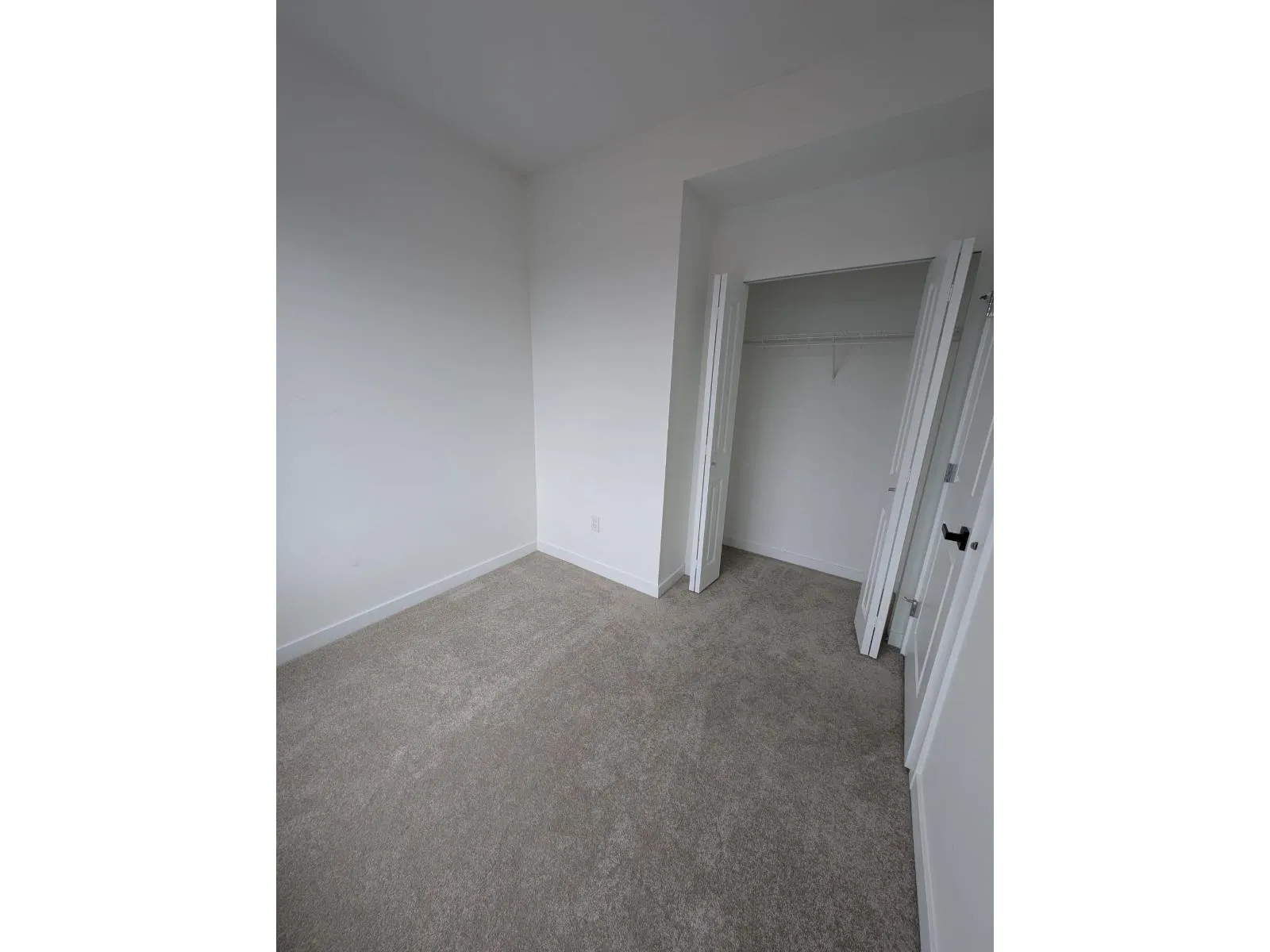 409 15835 85 AVENUE