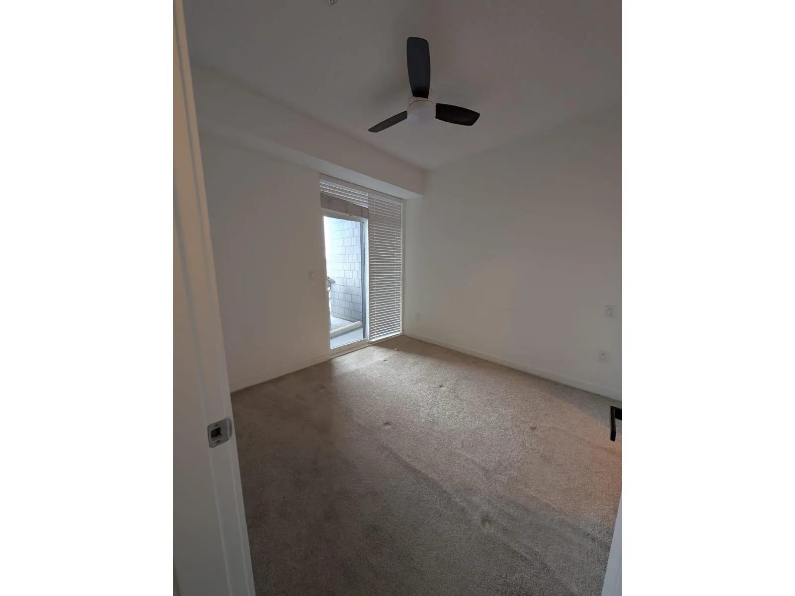 409 15835 85 AVENUE
