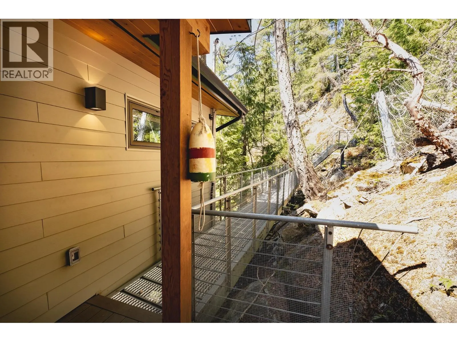 6815 SANDY HOOK TRAIL