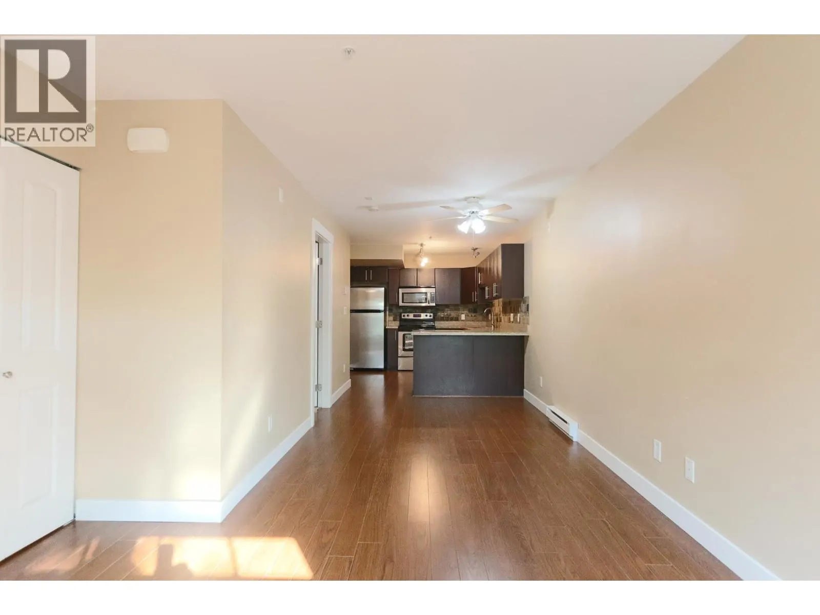 68 7428 14 AVENUE
