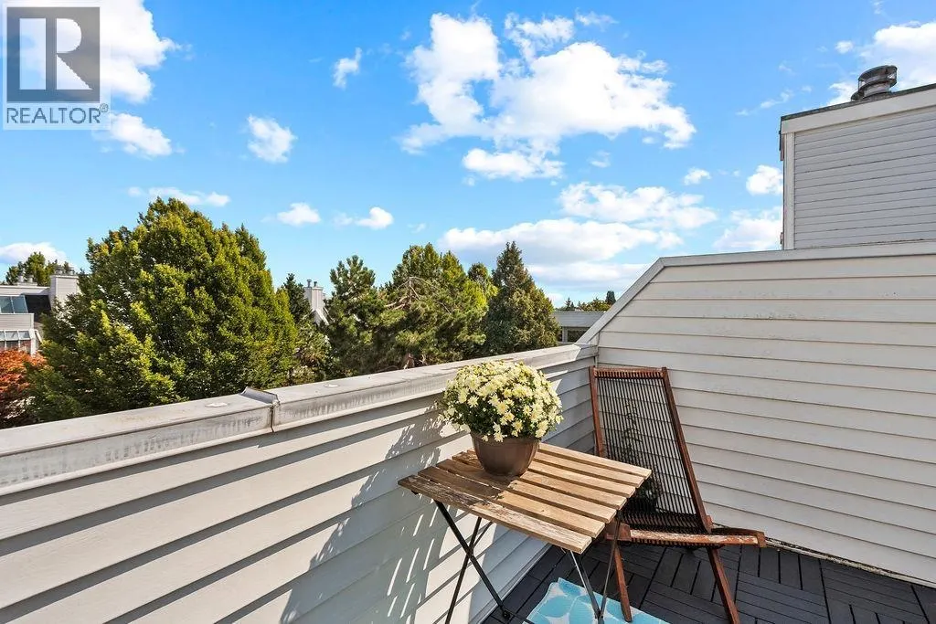 317 7431 BLUNDELL ROAD