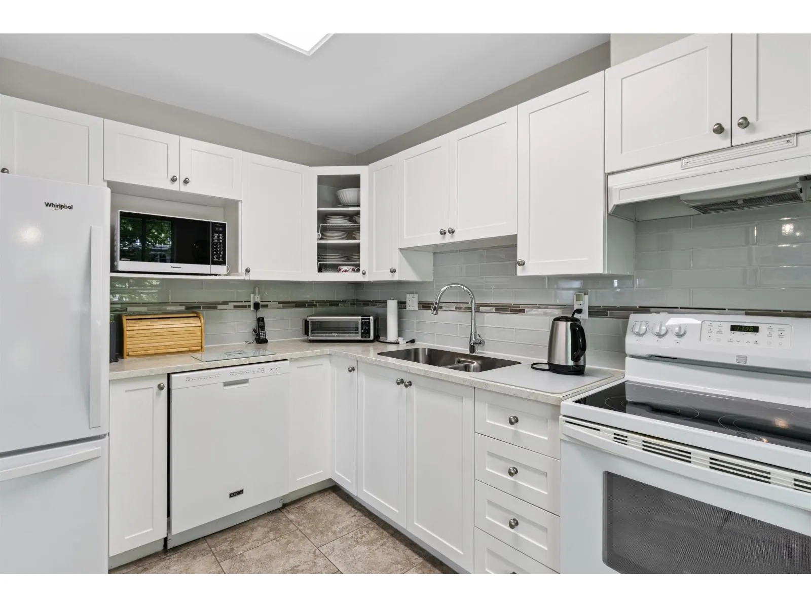 206 15150 108 AVENUE