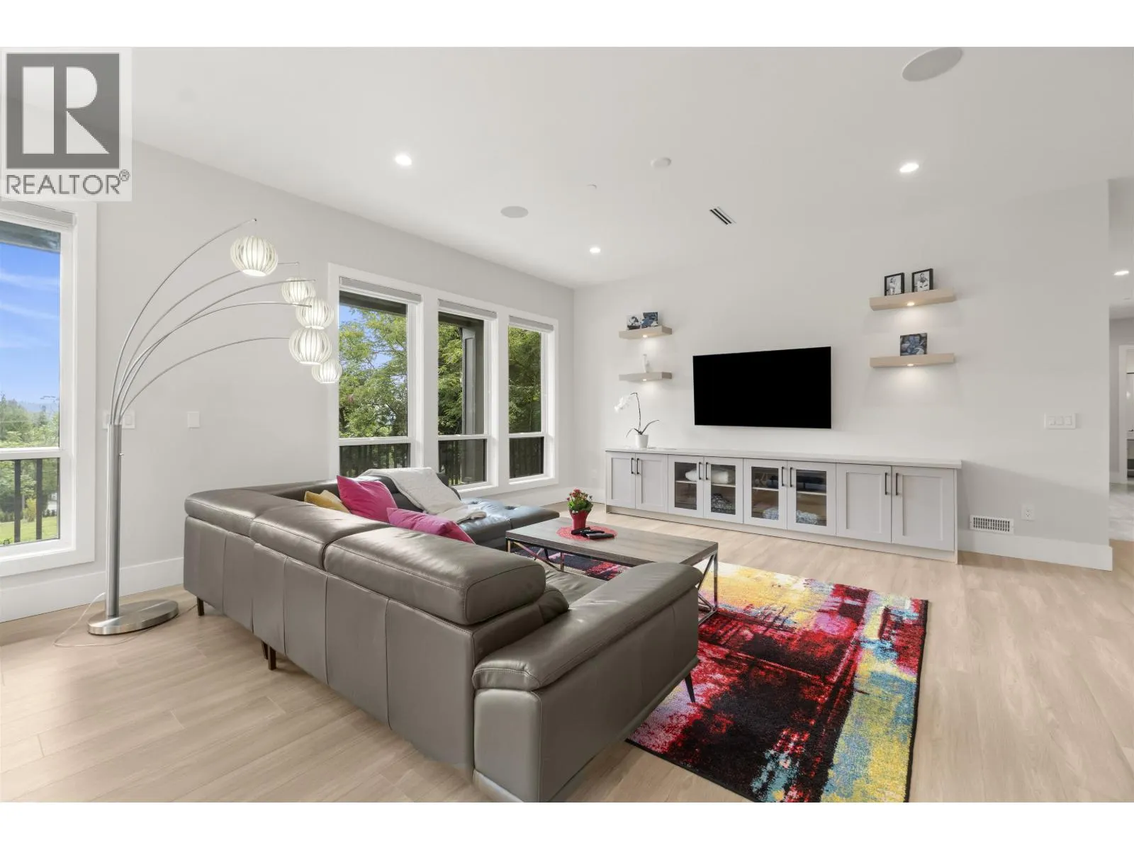 27107 RIVER ROAD