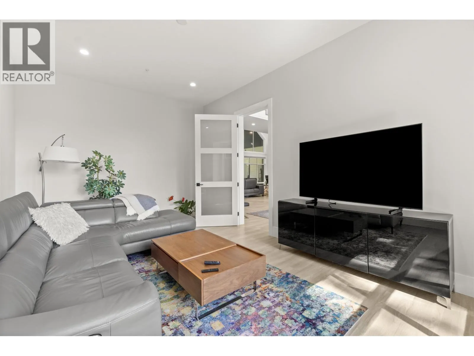 27107 RIVER ROAD