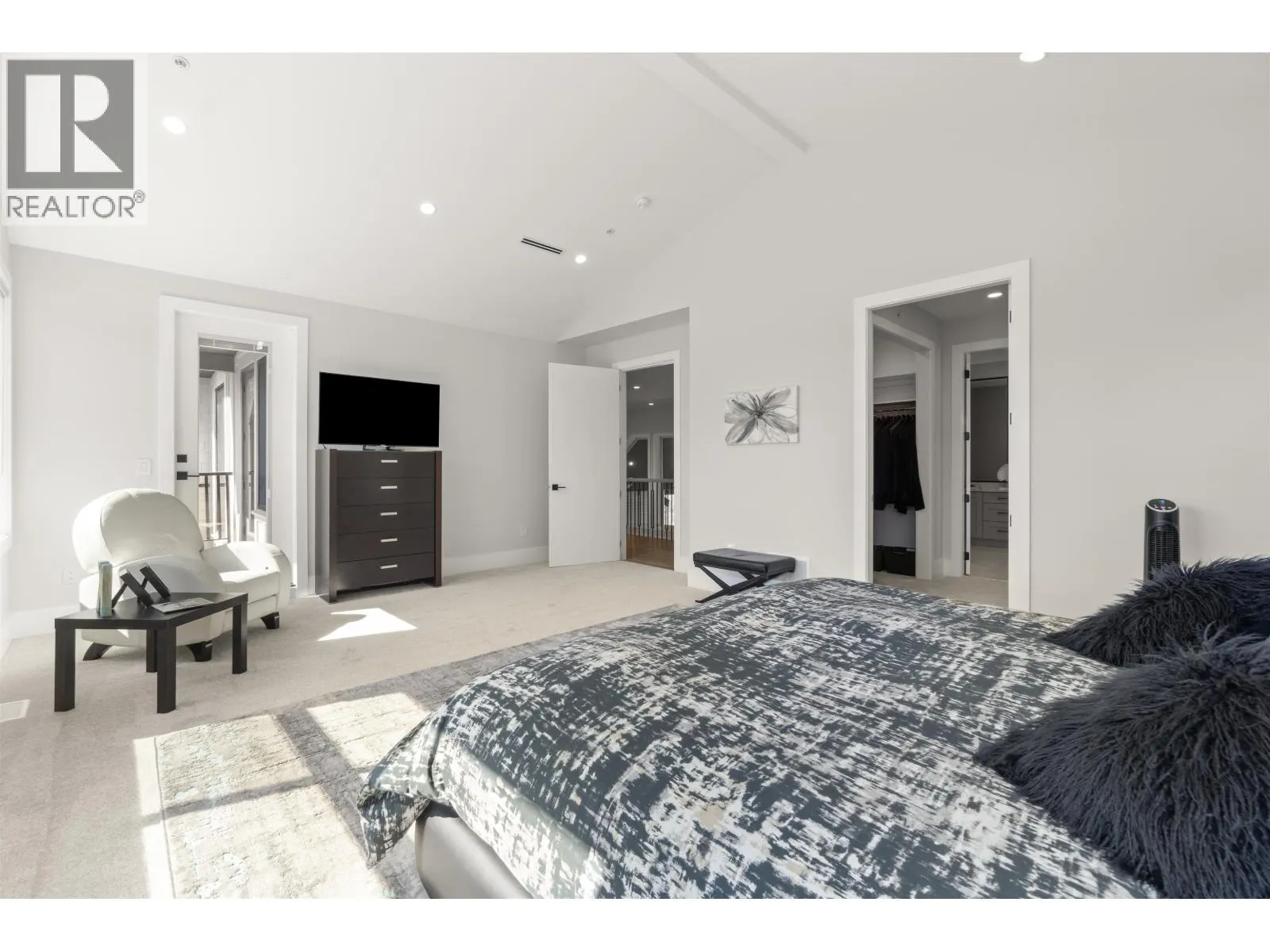 27107 RIVER ROAD