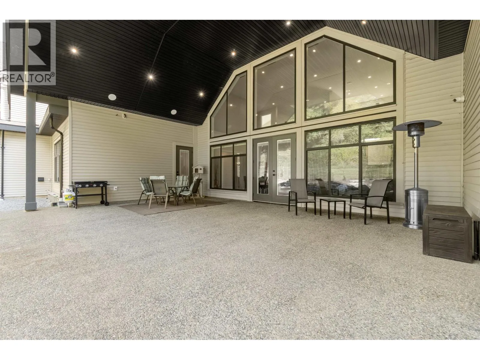 27107 RIVER ROAD