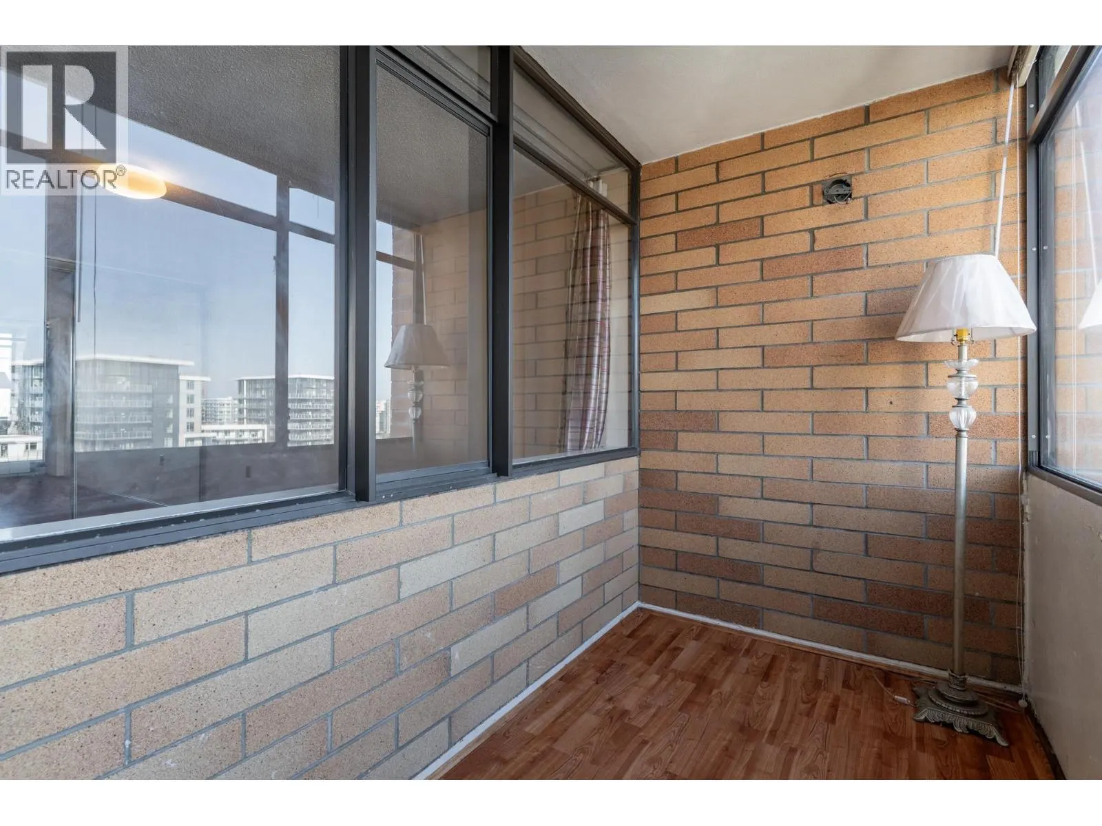 1401 6611 MINORU BOULEVARD