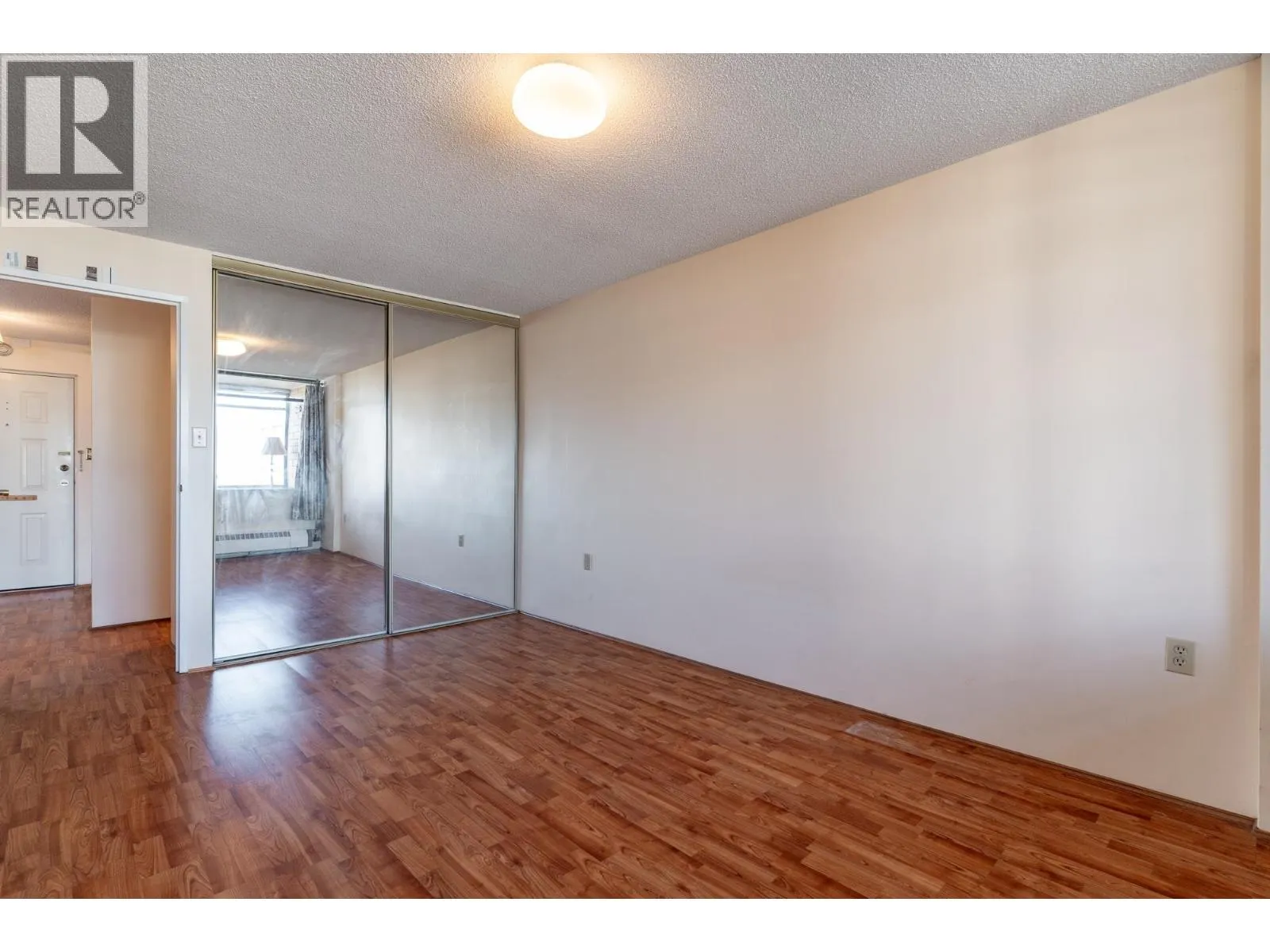 1401 6611 MINORU BOULEVARD