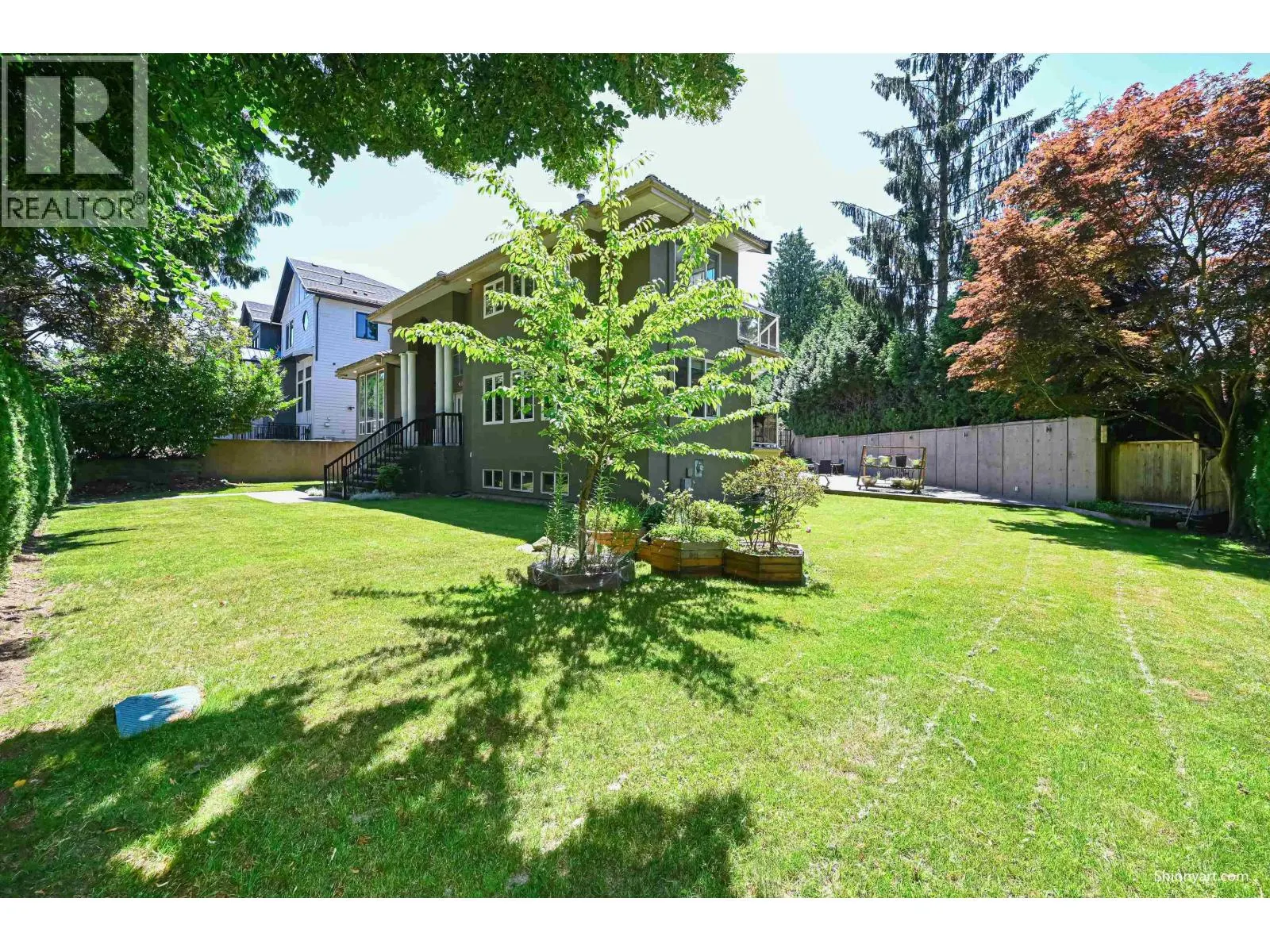 6339 CANADA WAY