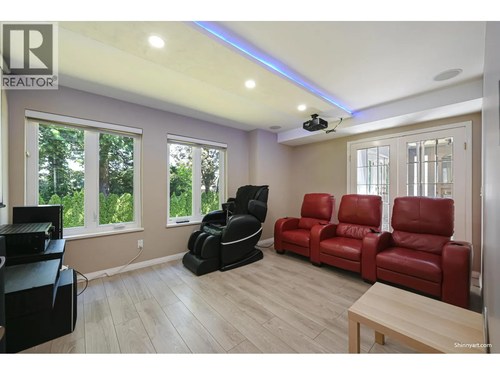 6339 CANADA WAY