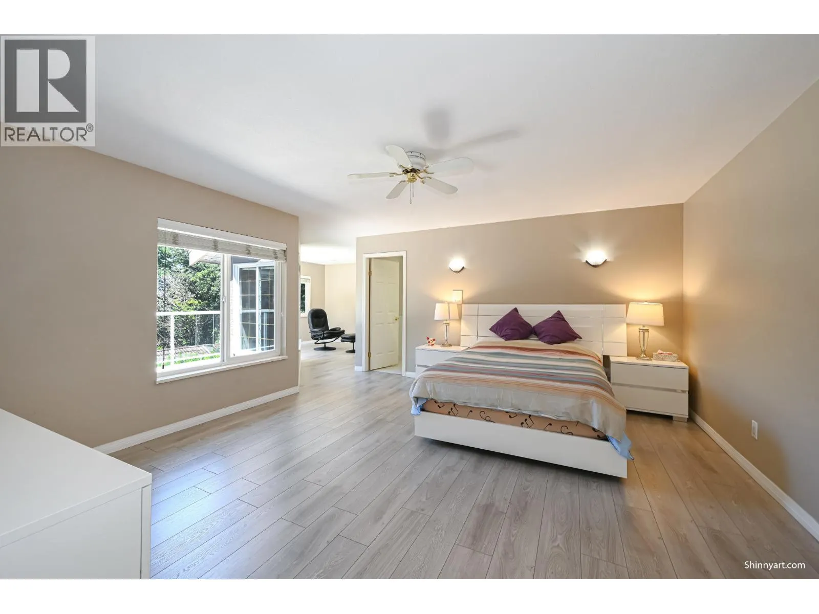 6339 CANADA WAY