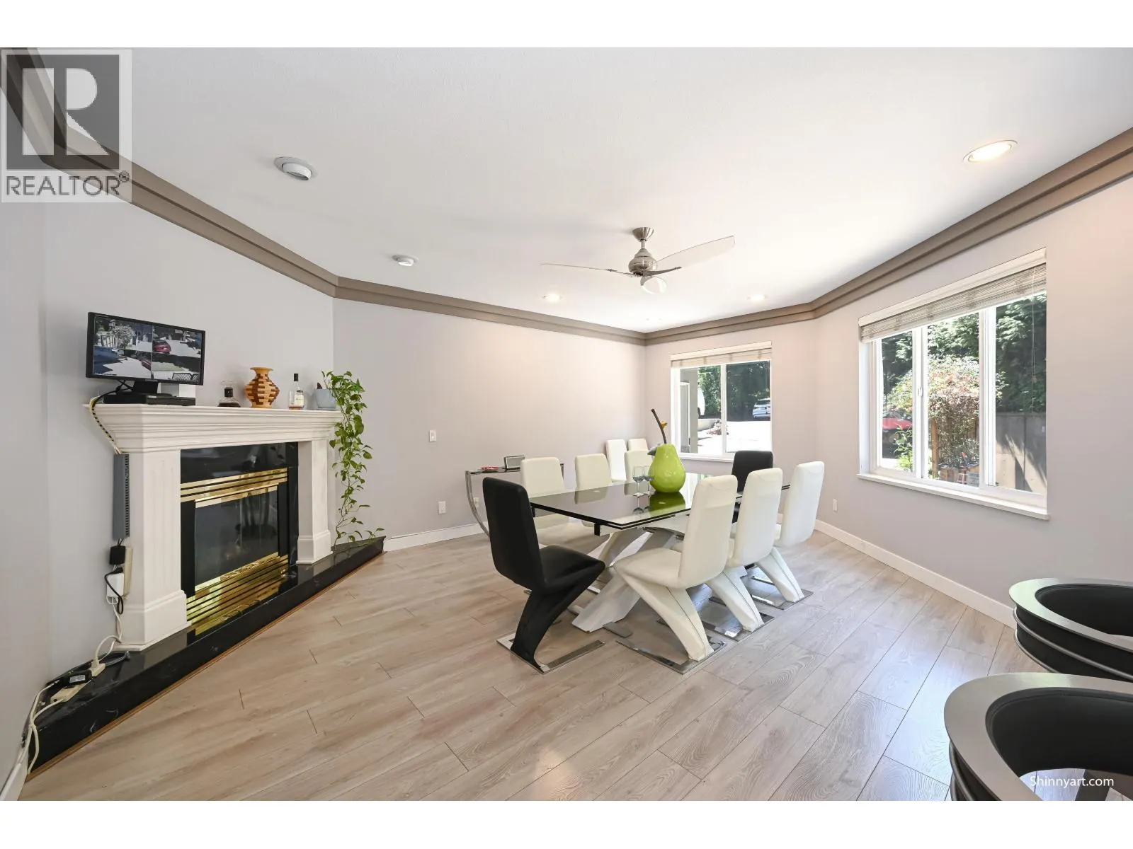 6339 CANADA WAY