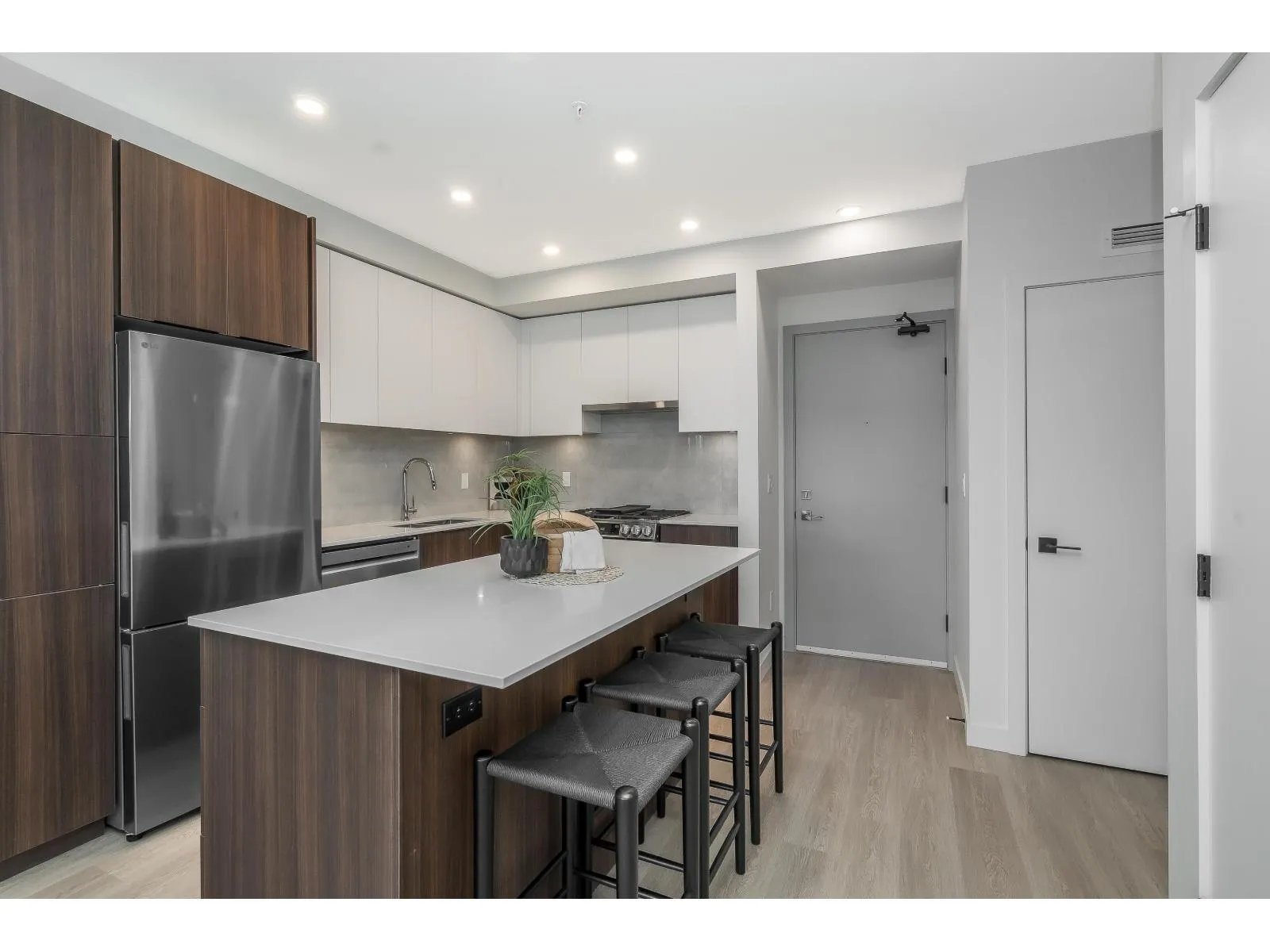 403 7980 206A STREET