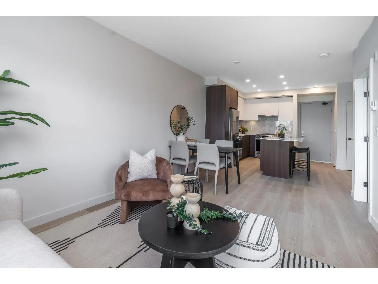 403 7980 206A STREET