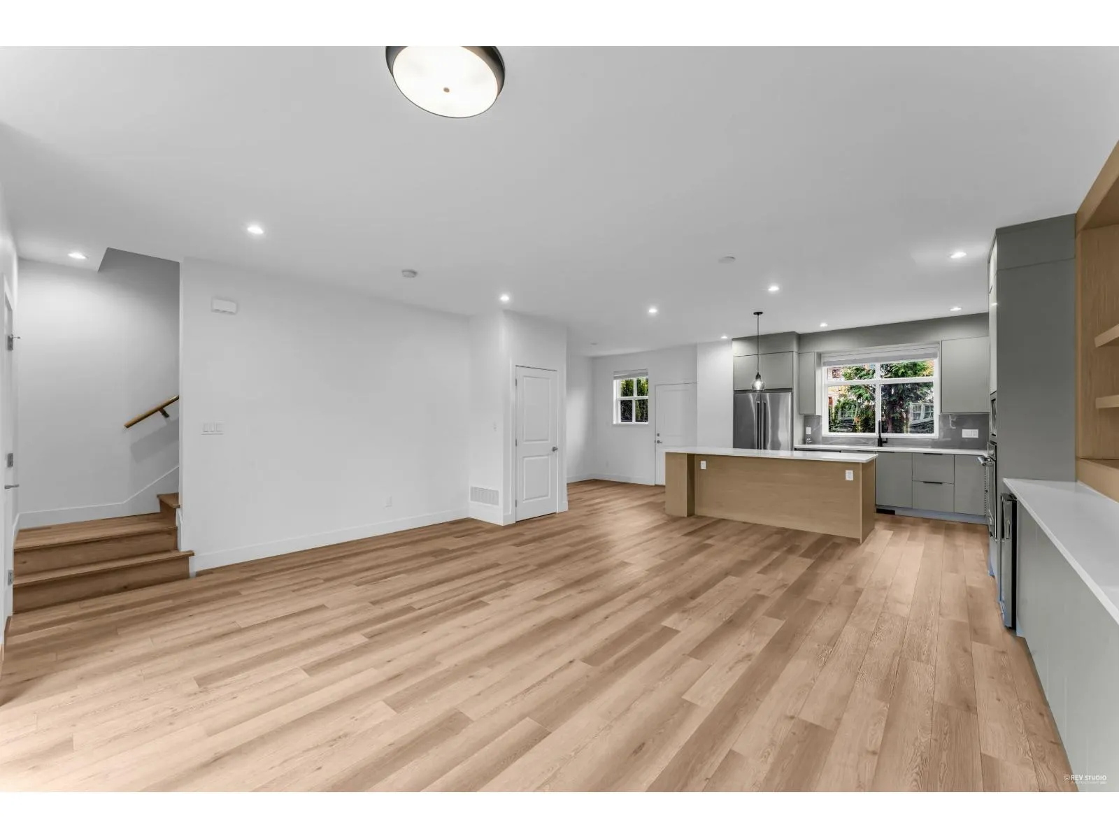 21 10488 124 STREET