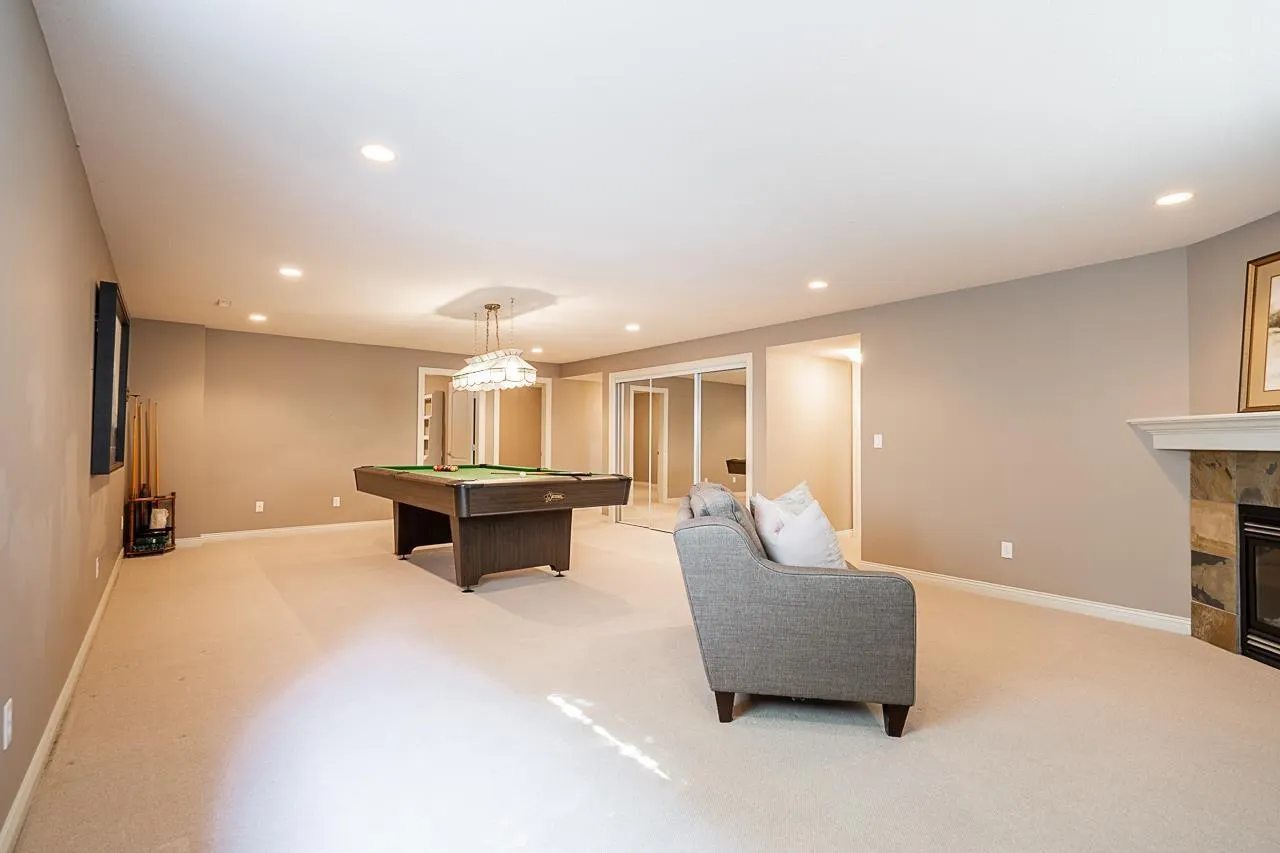 7049 196A ST