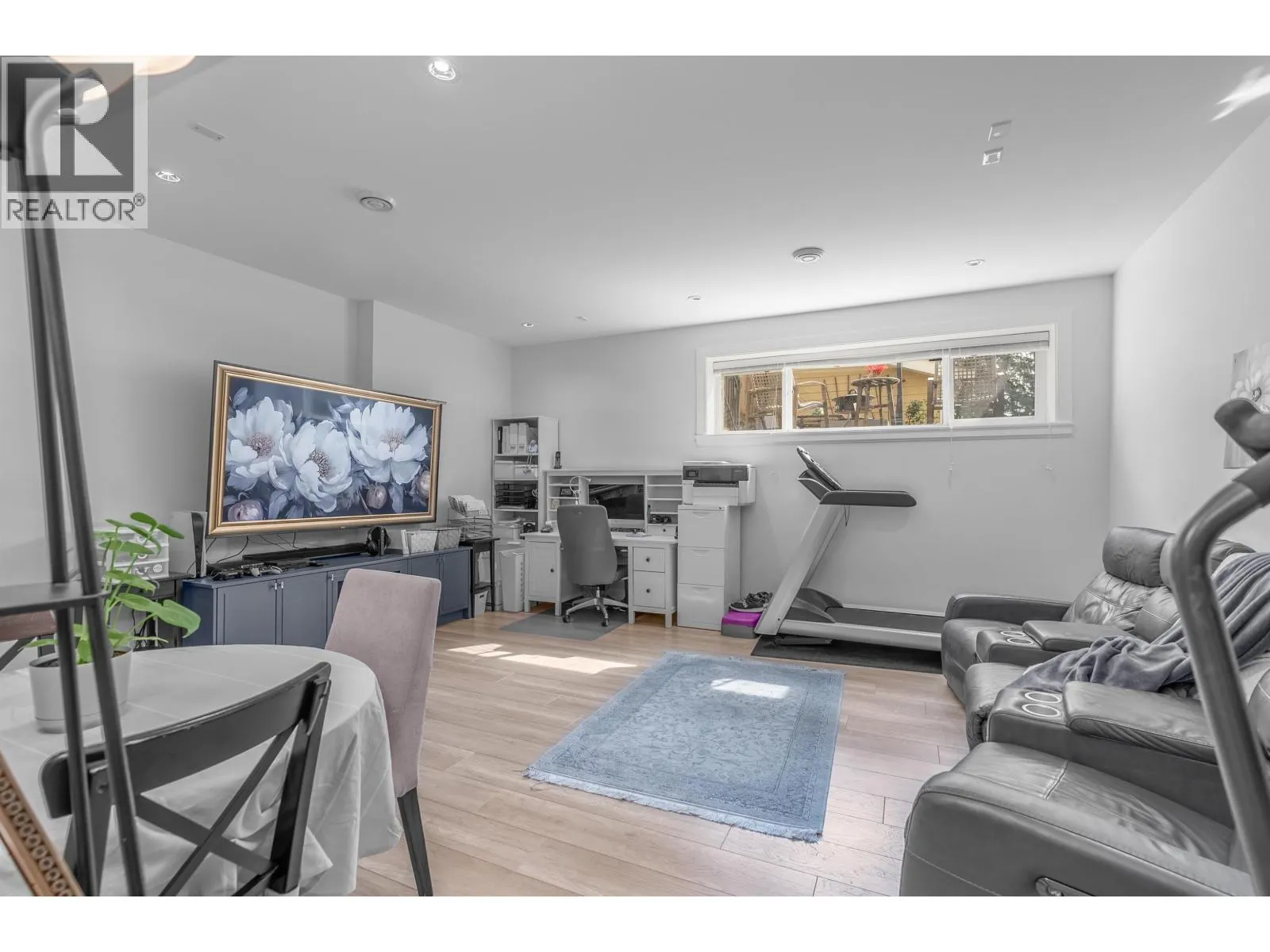 101 3416 QUEENSTON AVENUE