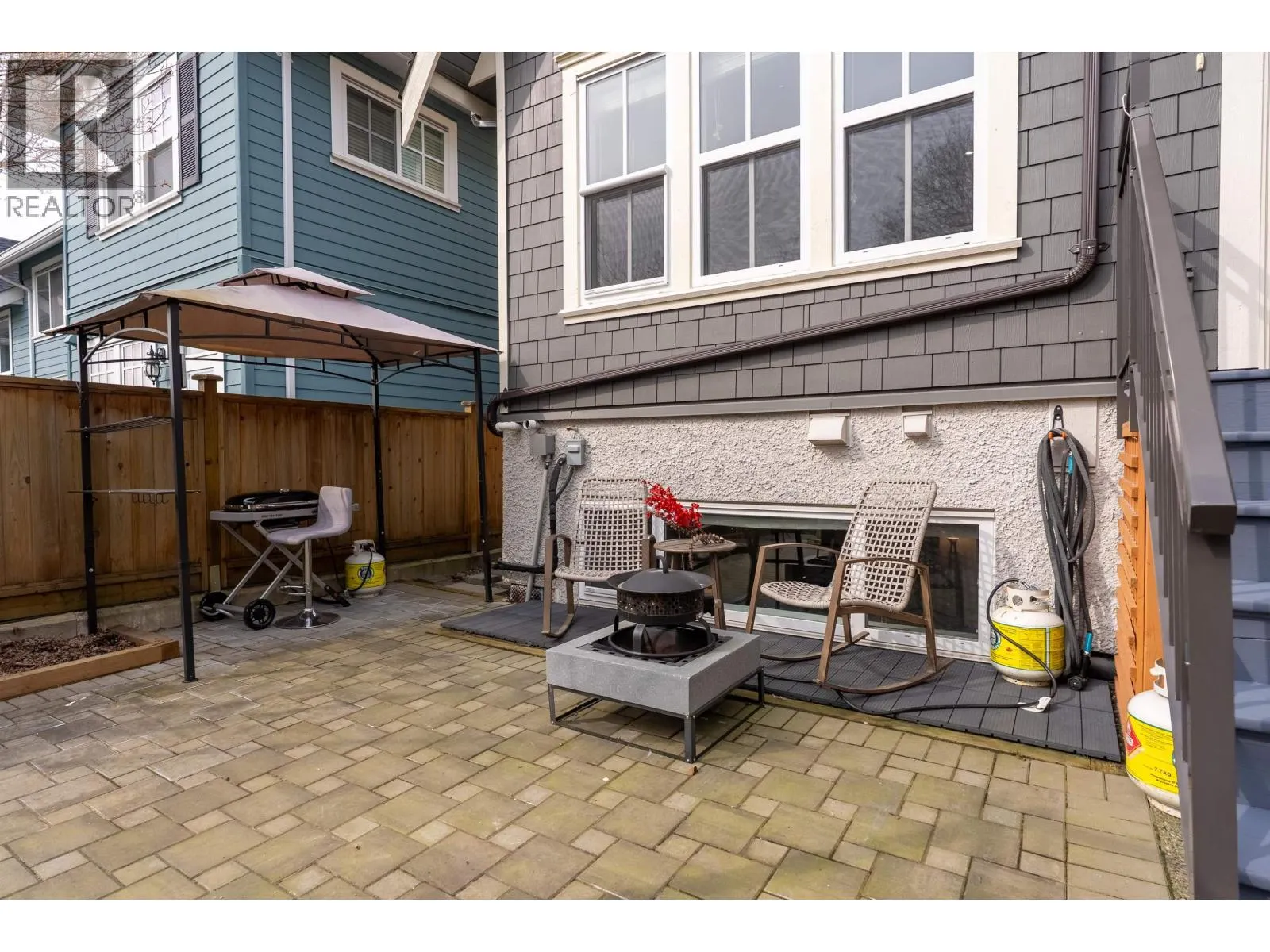 101 3416 QUEENSTON AVENUE