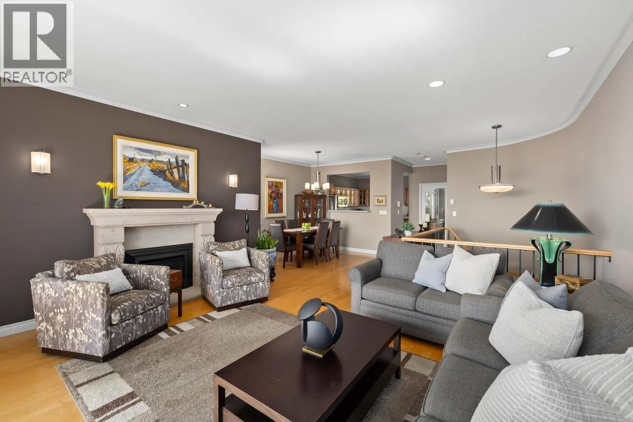 2362 MARINE DRIVE