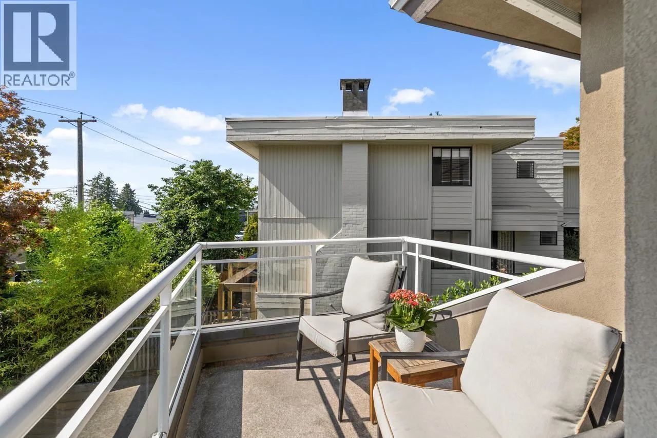 2362 MARINE DRIVE