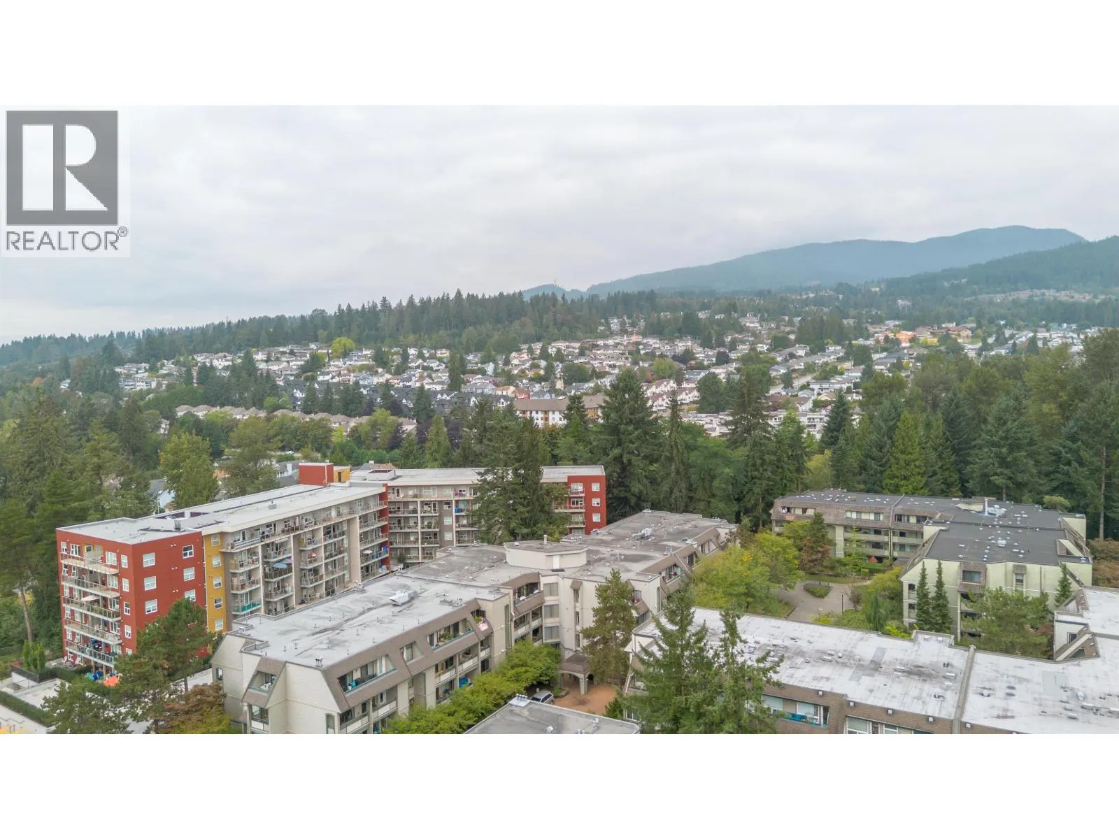 806 2959 GLEN DRIVE