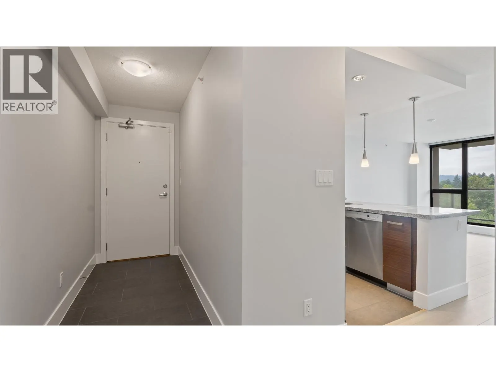 806 2959 GLEN DRIVE