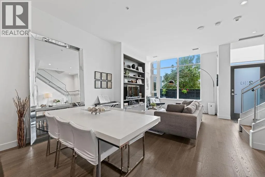 230 W 1 AVENUE