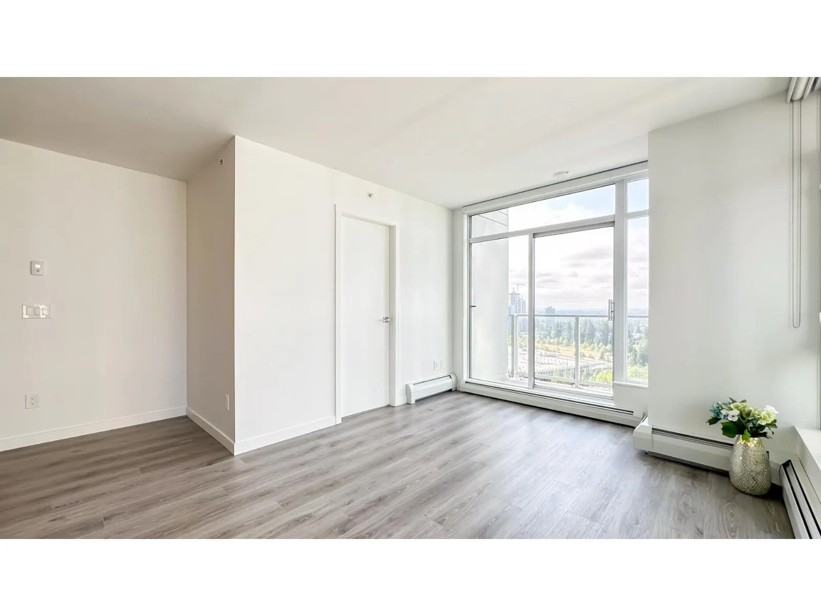 2211 13350 CENTRAL AVENUE