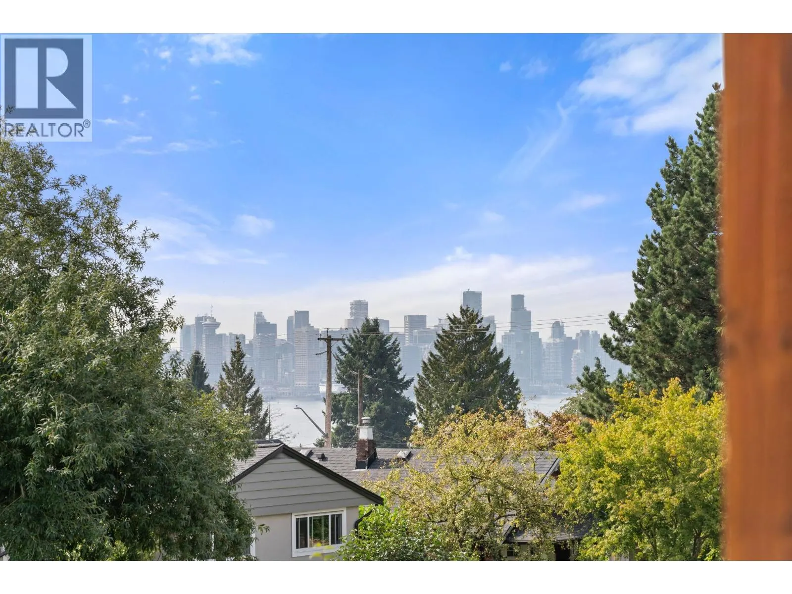 728 E 6TH STREET