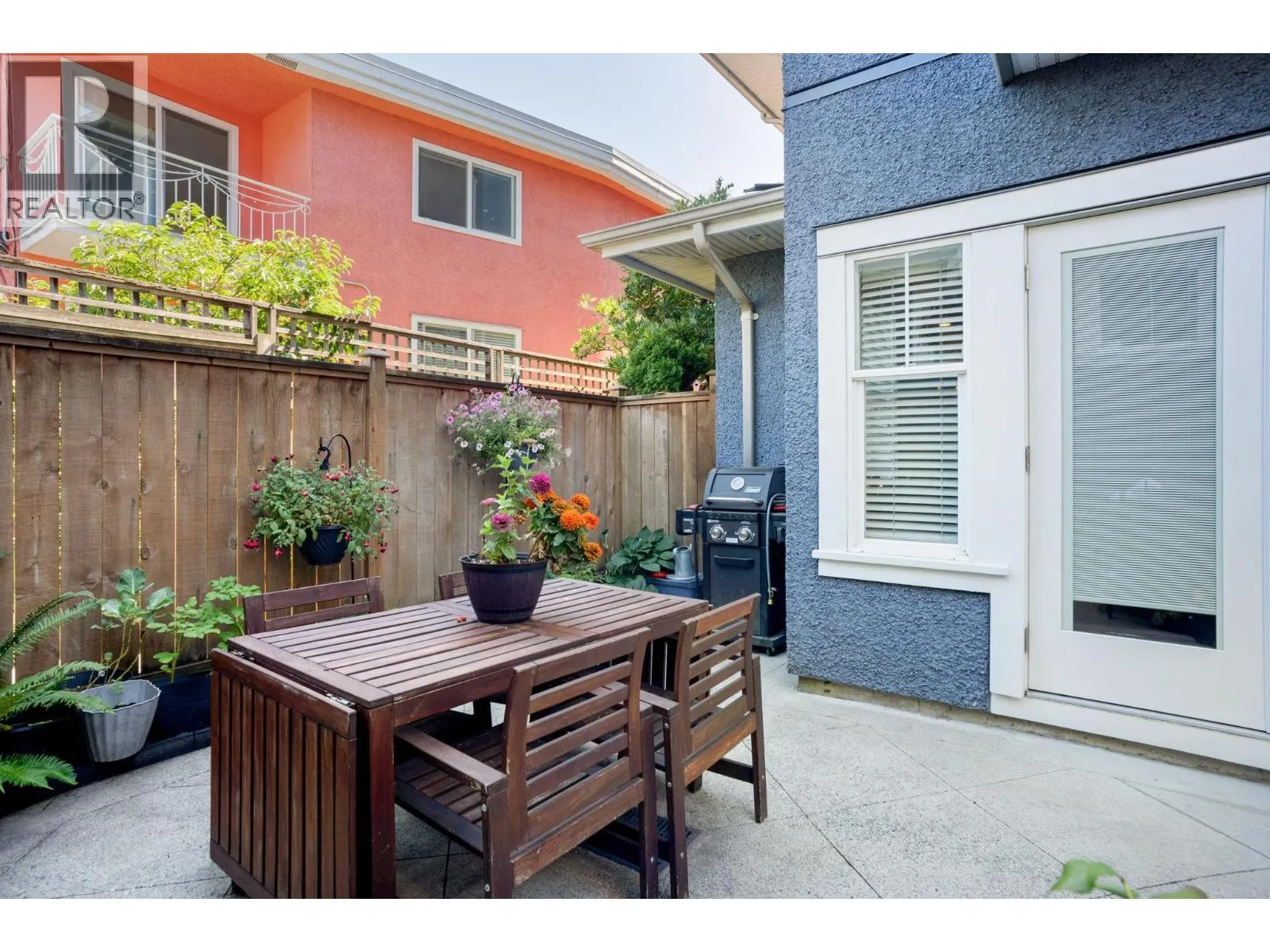 49 E 13TH AVENUE